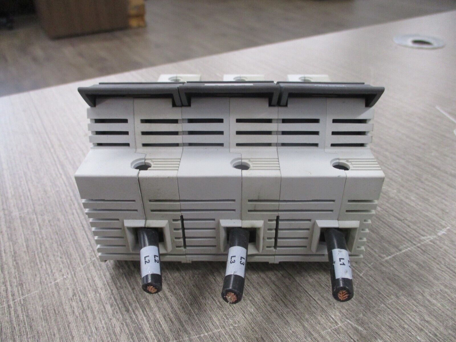 Allen-Bradley Fuseholder 1492-FB3J60-L 60A 600V 3P Used