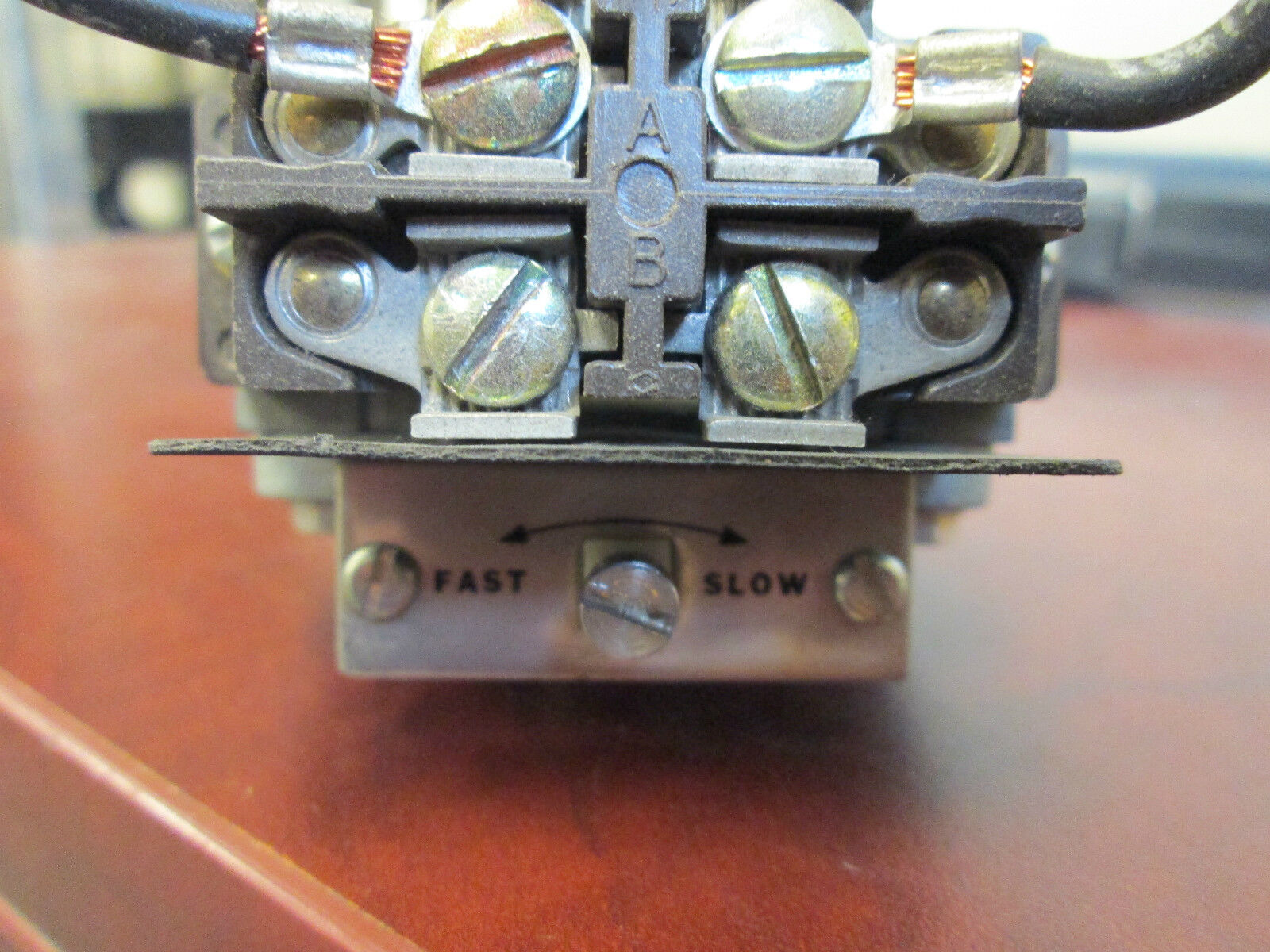 Cutler-Hammer Pneumatic Timer D80N D80AM 480V Coil Used