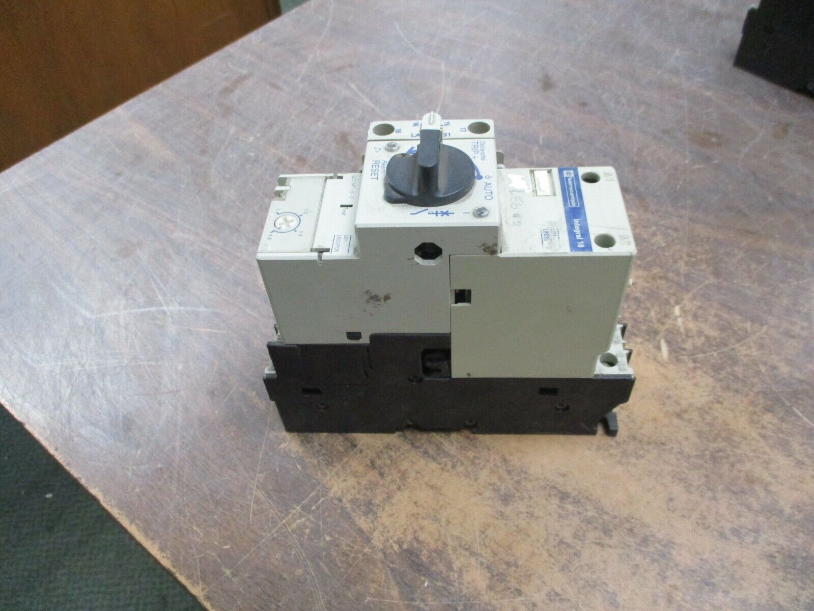 Telemecanique Integral 18 Starter LD1 LB030 115-120V Coil 18A 600V Trip:1-1.6A