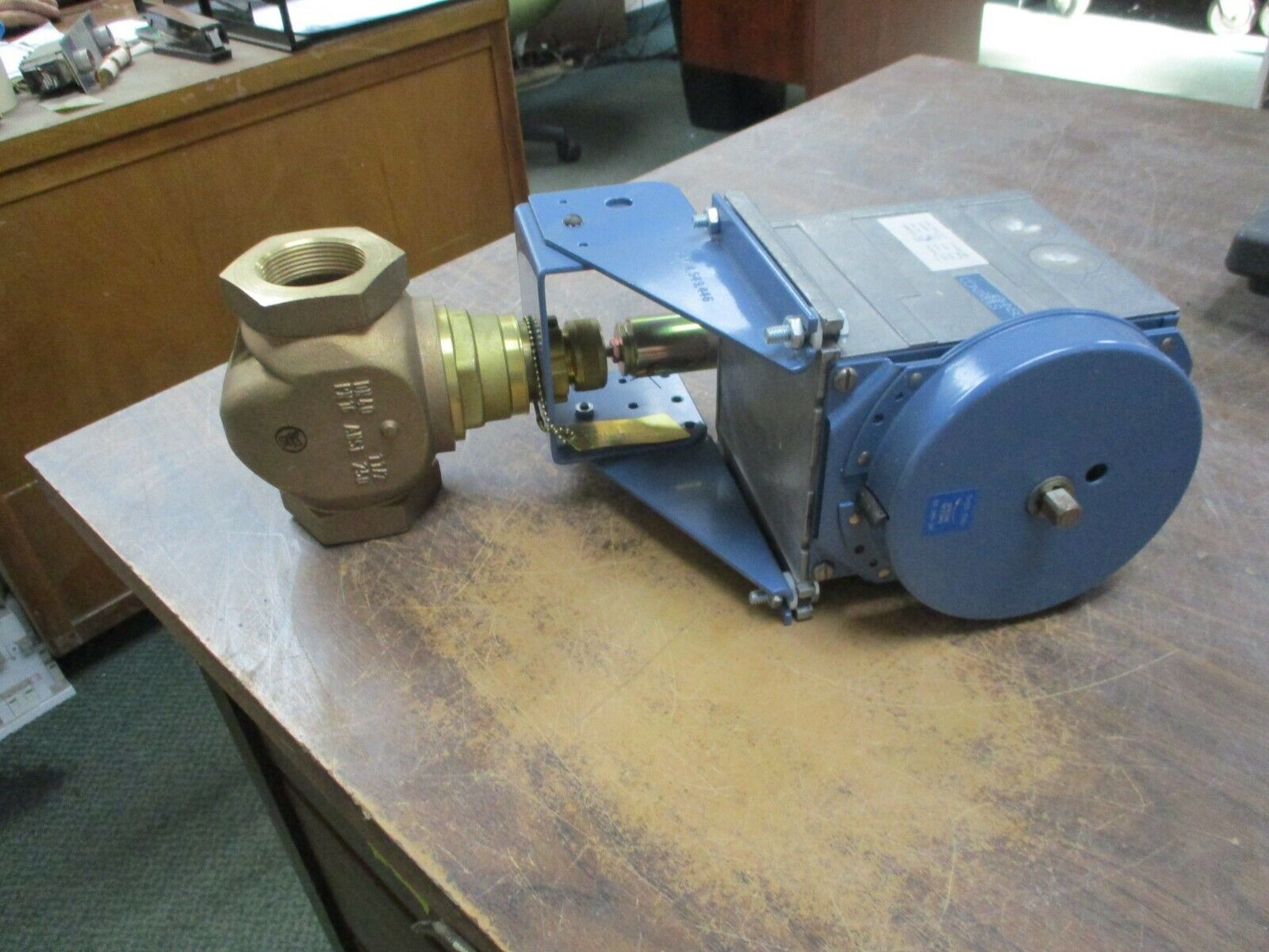 Johnson Controls Actuated Valve VG7243RT+3DGGA0 *No Box* New Surplus