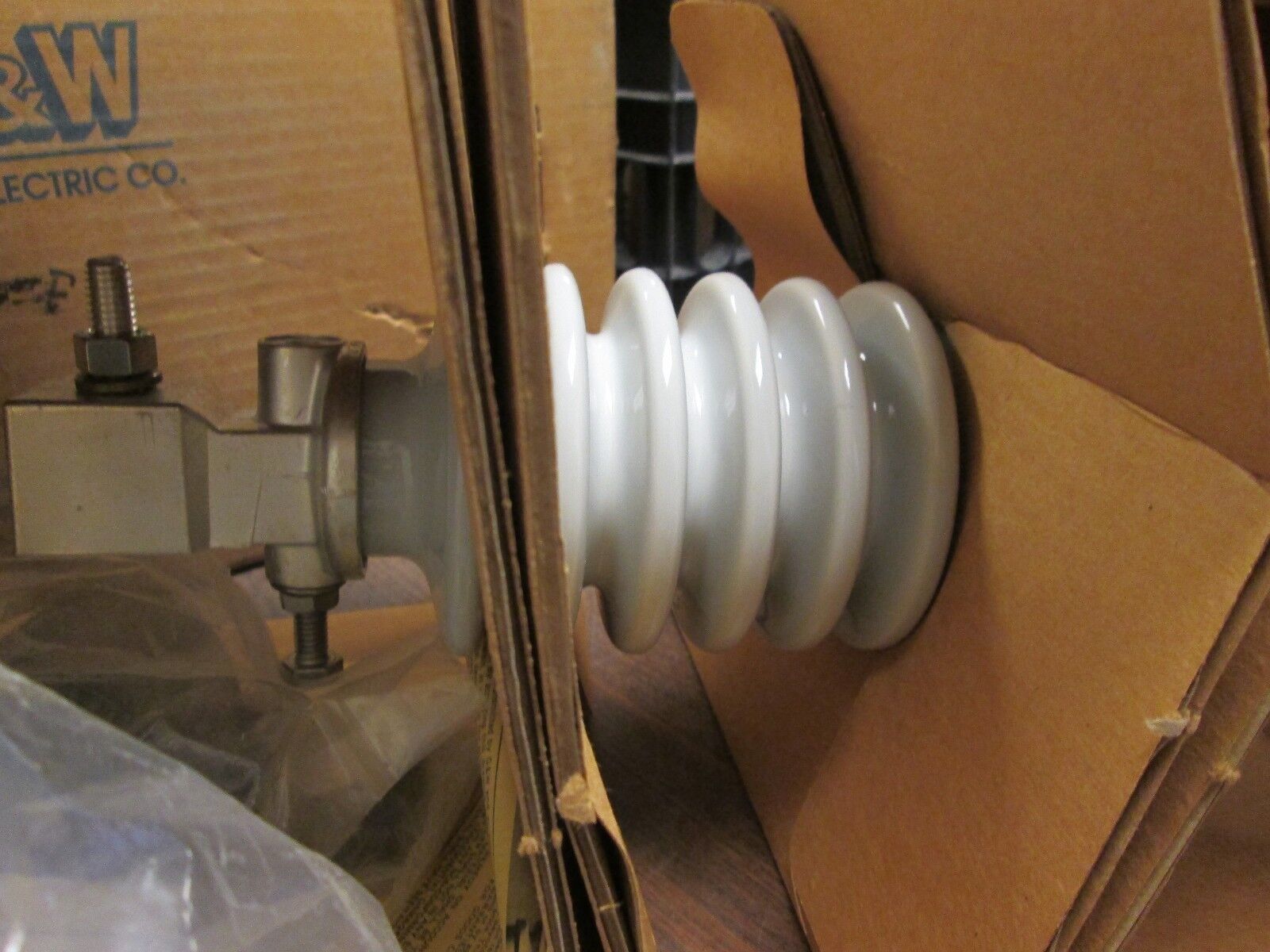 G&W Slip-On Terminator PAT-1701 15KV New Surplus