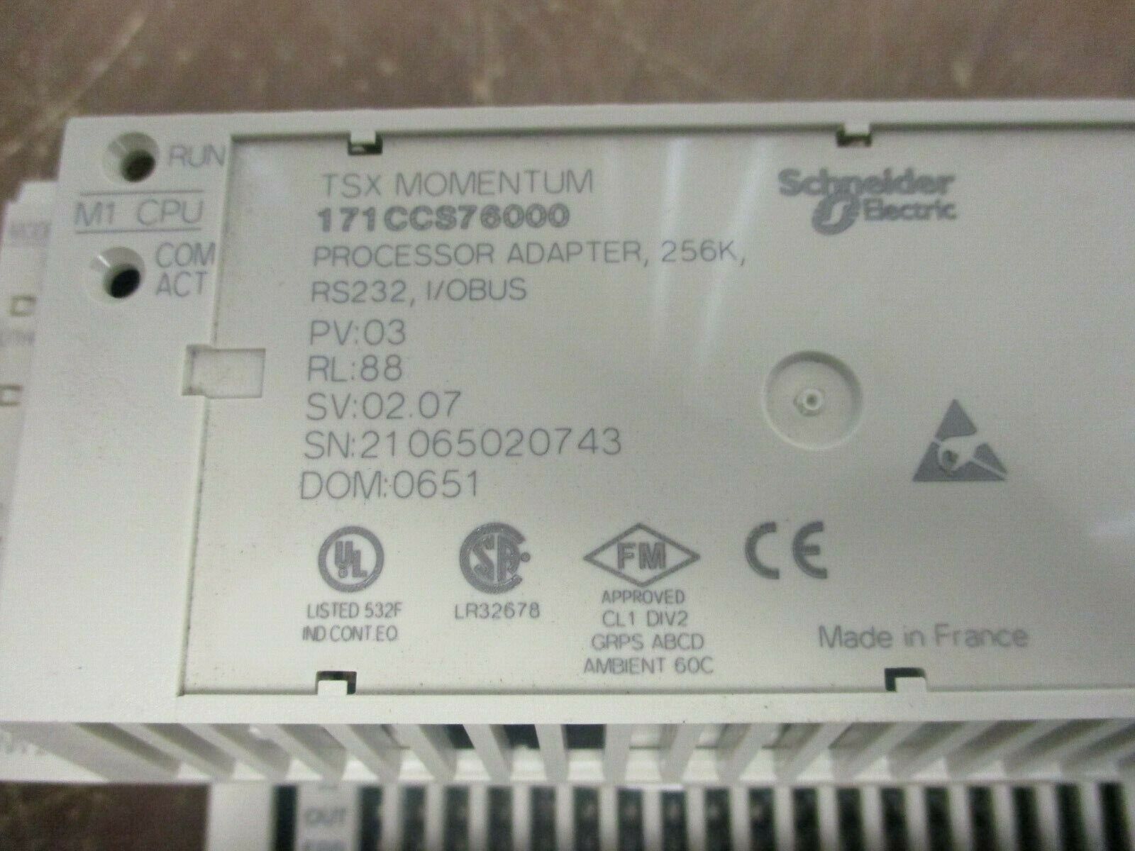 Schneider Electric TSX Momentum Processor w/ I/O Base 171CCS76000 256K Used
