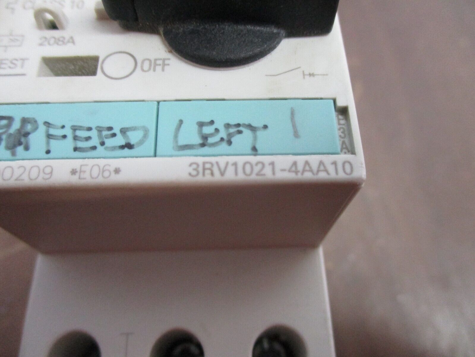 Eaton / Siemens Starter E04NB18X3N / 3RV1021-4AA10 24VDC Coil Trip: 11-16A Used