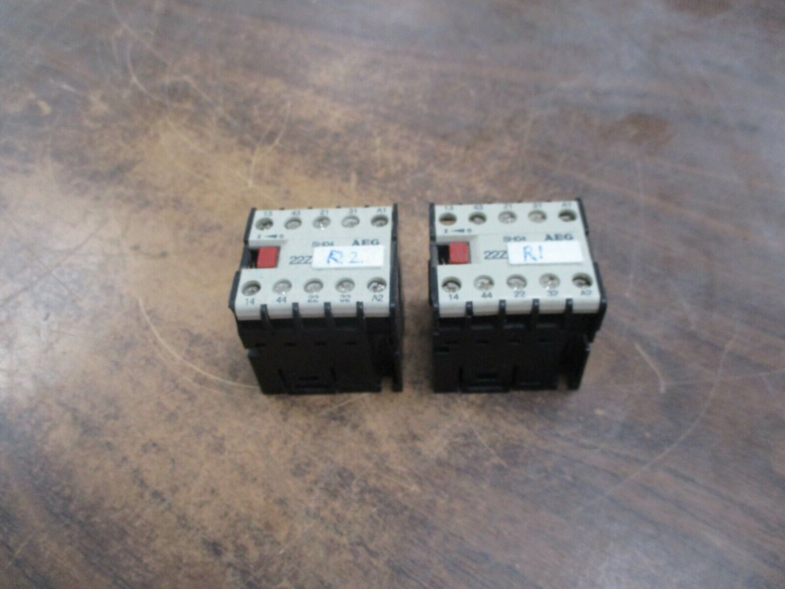 AEG Relay SH04 24VDC Coil 16A 600V *Lot of 2* Used