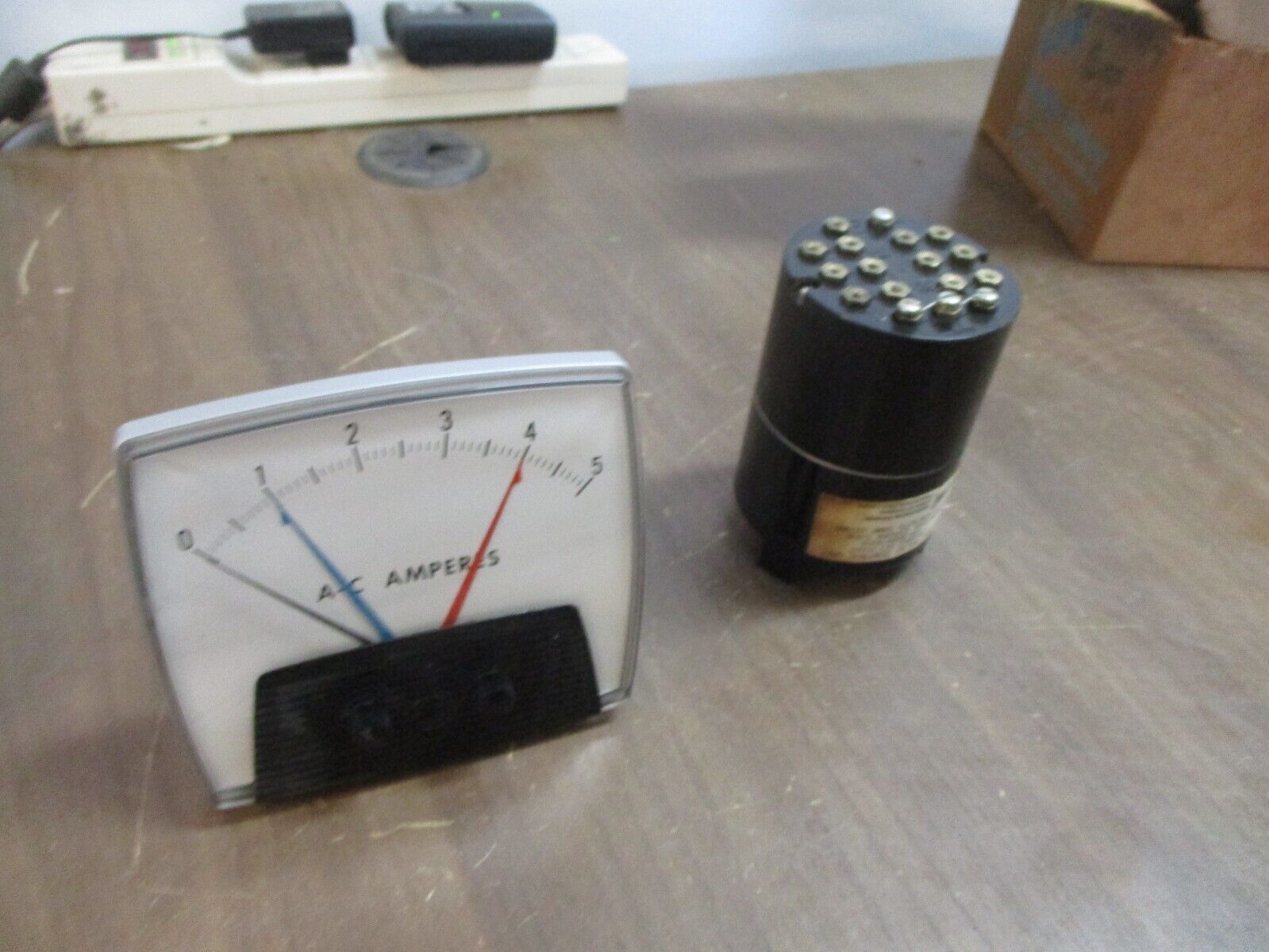 LFE Ammeter V3-30EM-ZT04 New Surplus