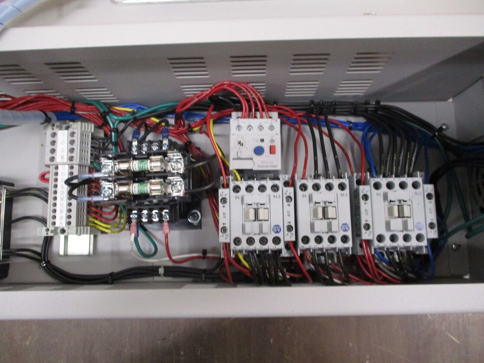 Allen-Bradley PowerFlex 400 AC Drive w/ Bypass 23C-D012A103NNBANN 7.5HP 3Ph