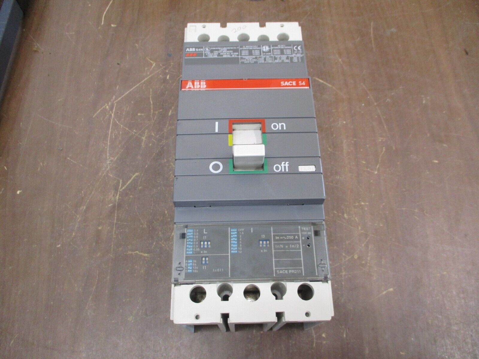 ABB SACE S4 Circuit Breaker S4N PR211 250A 600V 3P Used