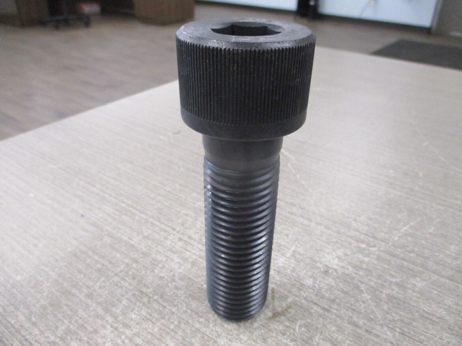 Socket Source Alloy Socket Head Cap Screw SHA24C080 1 1/2-6X5 New Surplus