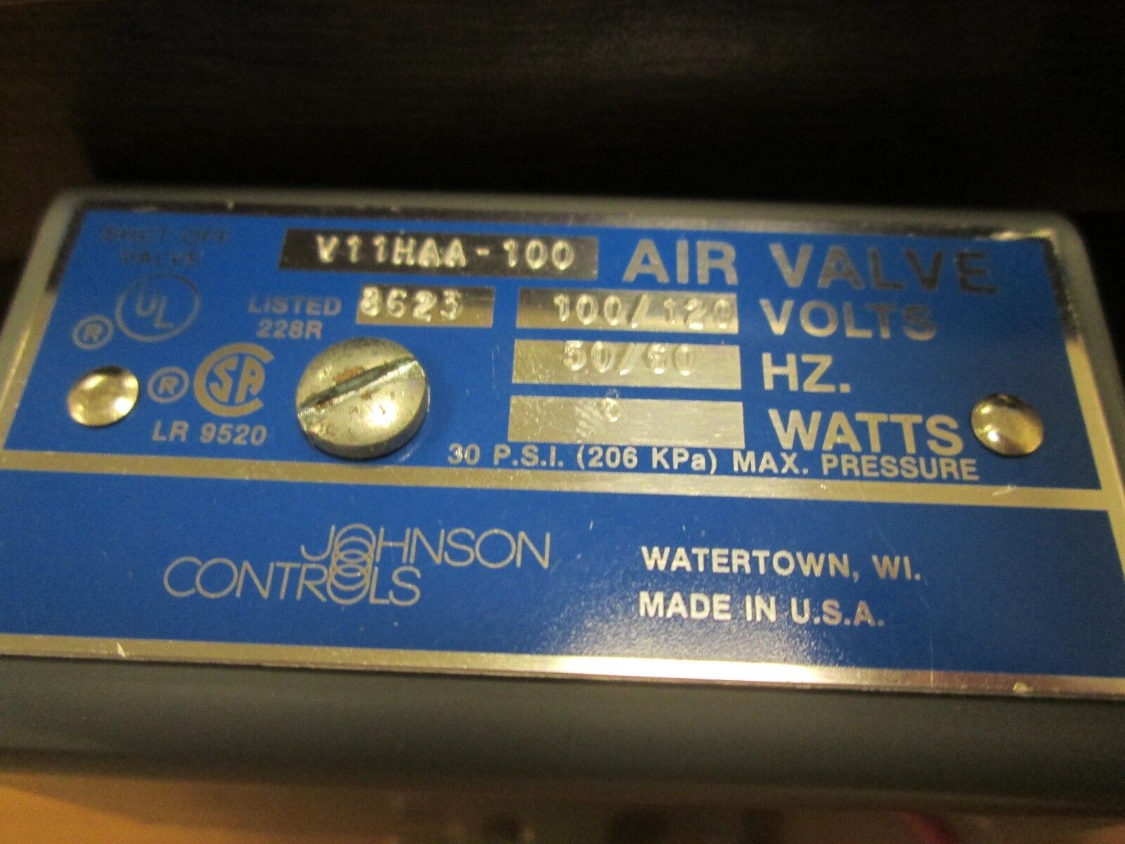 Johnson Controls Air Valve V11HAA-100 30PSI 110/120V 6W Used