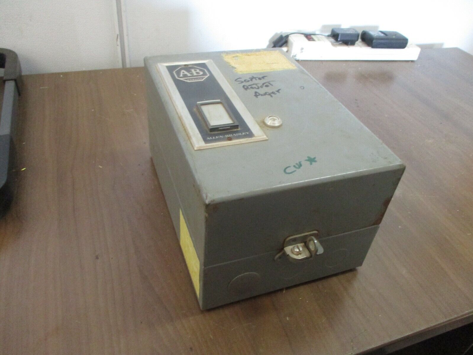 Allen-Bradley Enclosed Size 1 Starter 509-BOA Ser. A 230-240V Coil 27A 600V Used