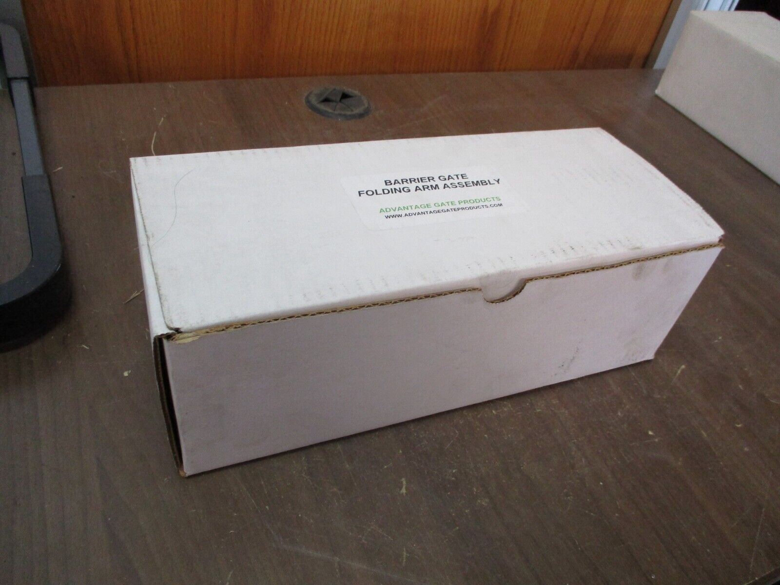 Advantage Gate Products Barrier Gate Folding Arm Assembly New Surplus