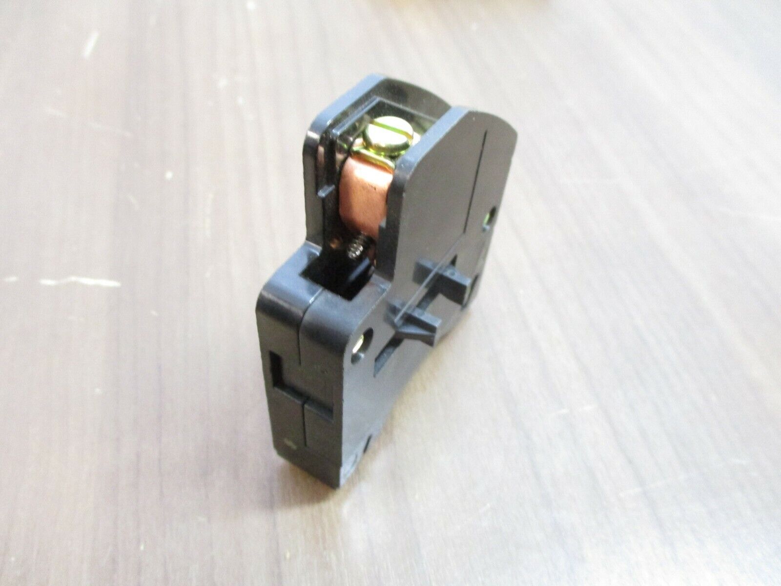 Square D Single R.H. Adder Pole Kit 8903L1R For Type L Lighting Contactor