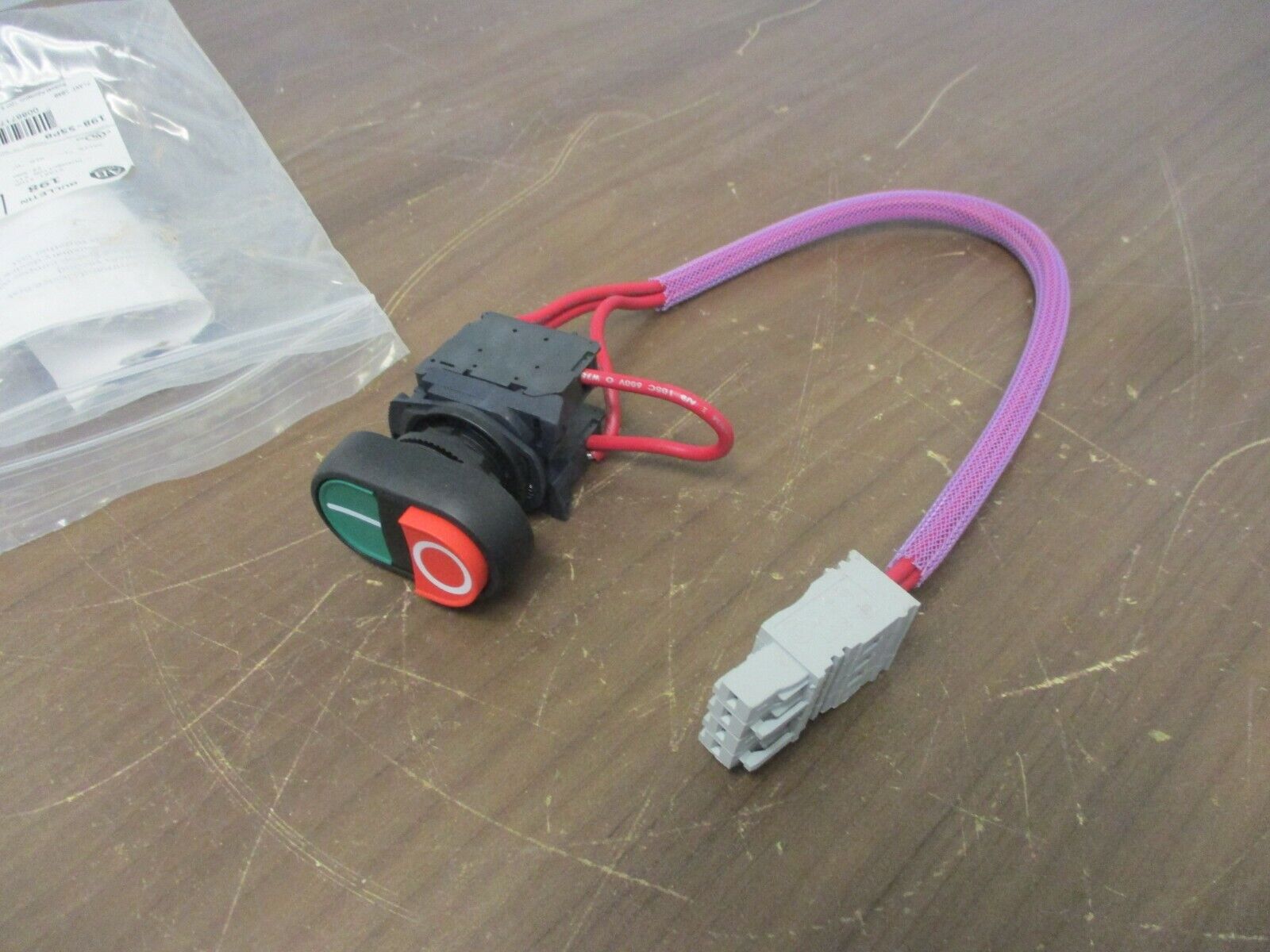 Allen-Bradley Start-Stop Pushbutton Kit 198-SSPB Green "I" Red "O" New Surplus