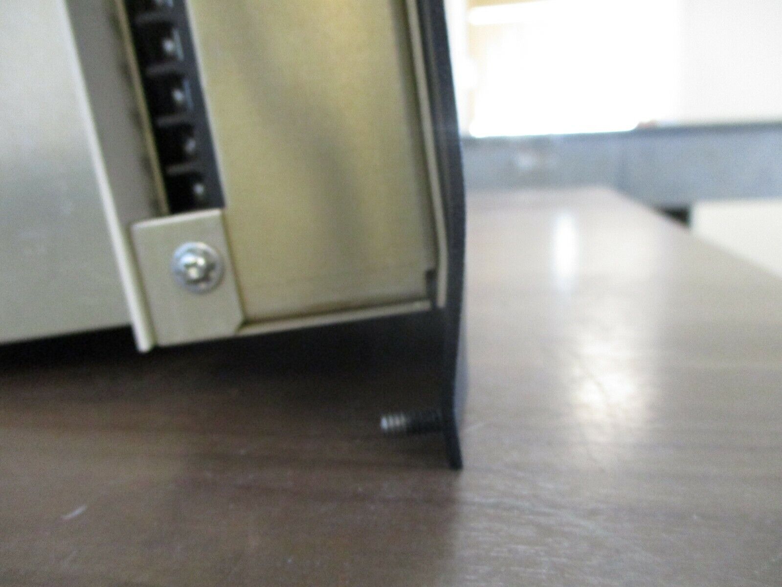 GE Power Leader Meter TMIG01 *Bent Corner* Used