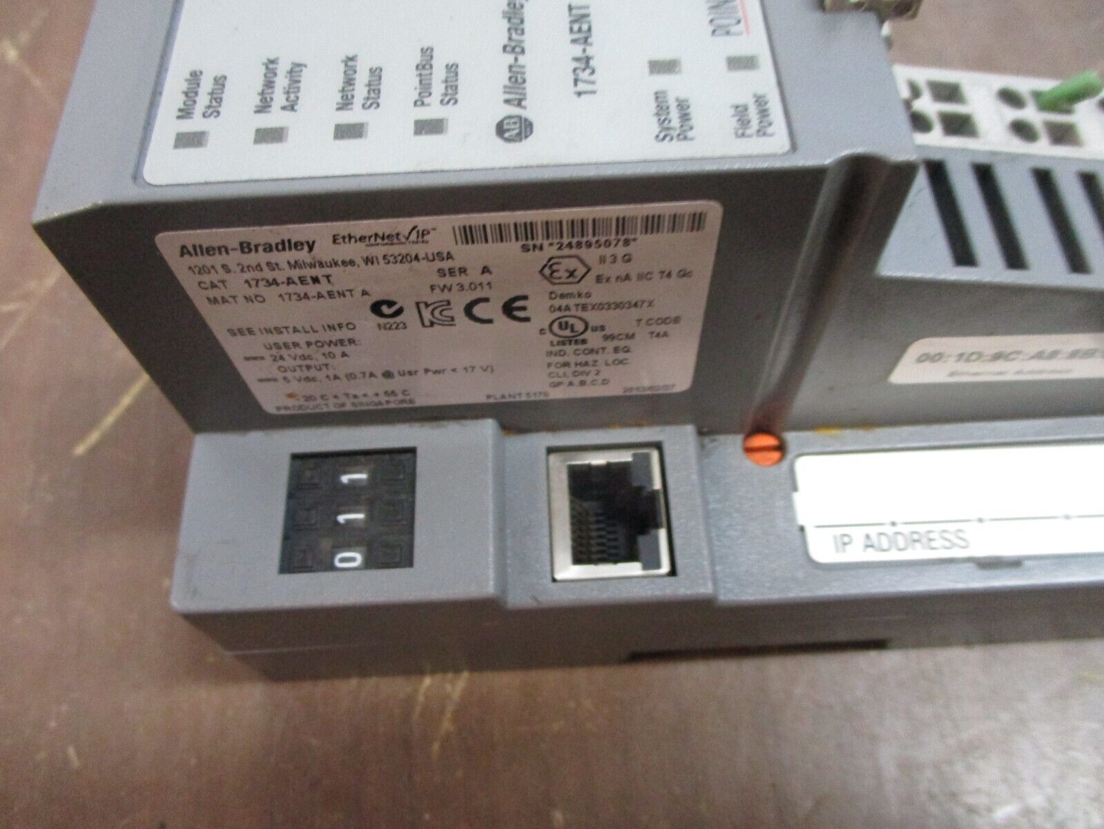 Allen-Bradley Ethernet / IP Adapter Module 1734-AENT Ser. A FW: 3.011 Used