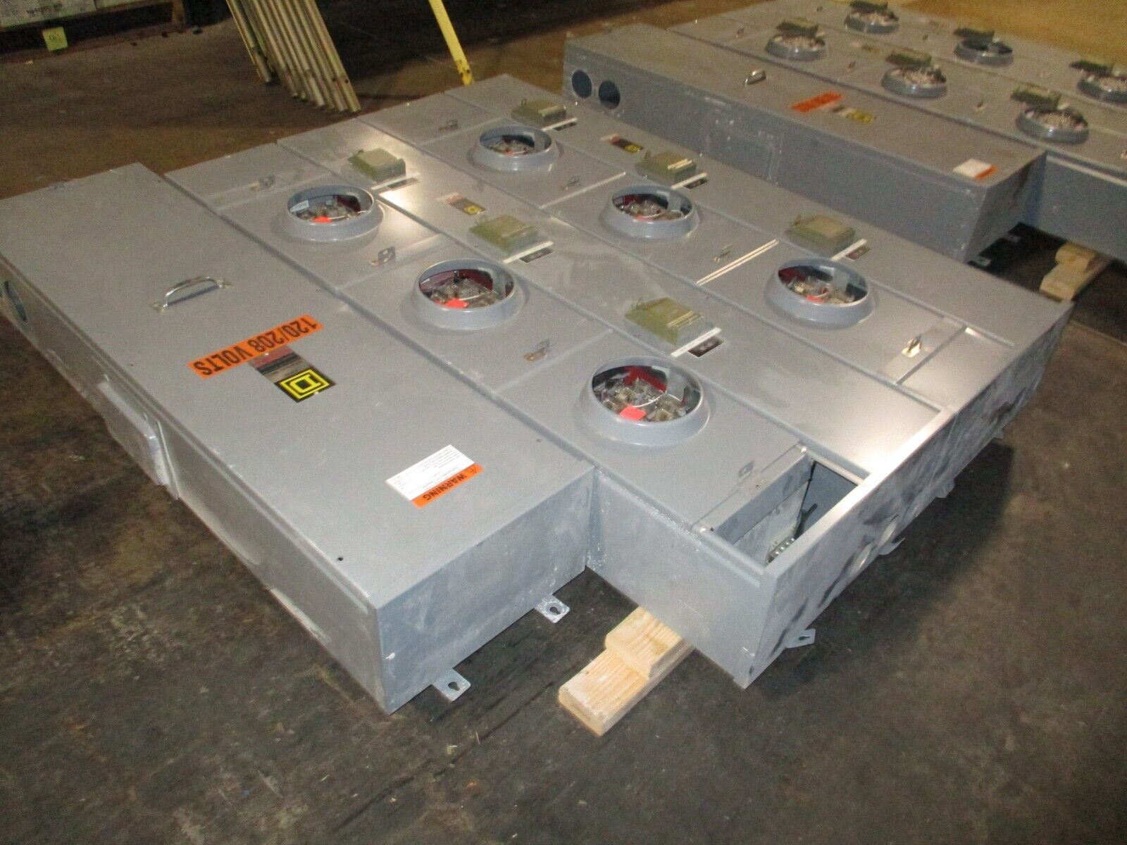 Square D 3R EZM Meter Center w/ Terminal Box EZM743200R / EZM4800TBR 6-Position