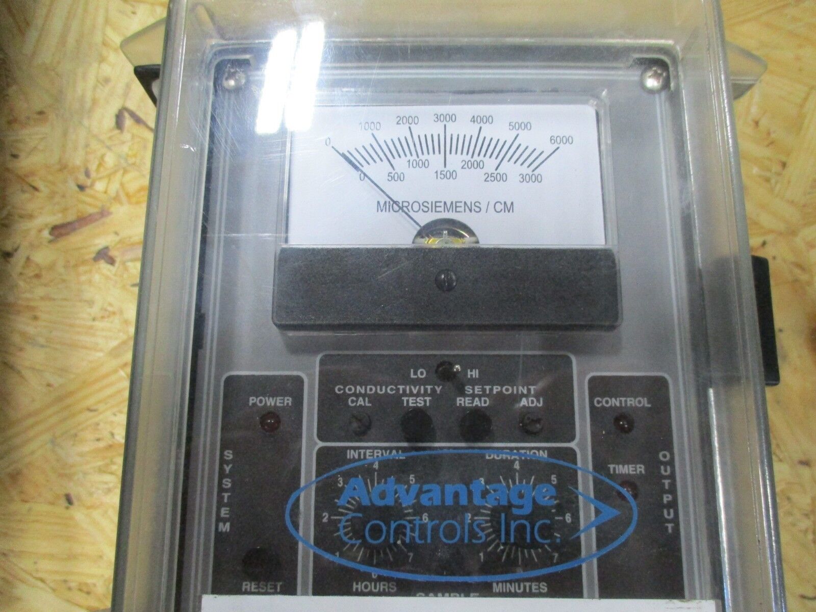 Advantage Controls Analog Controller 2-B-7M 120V 60Hz 15A Used