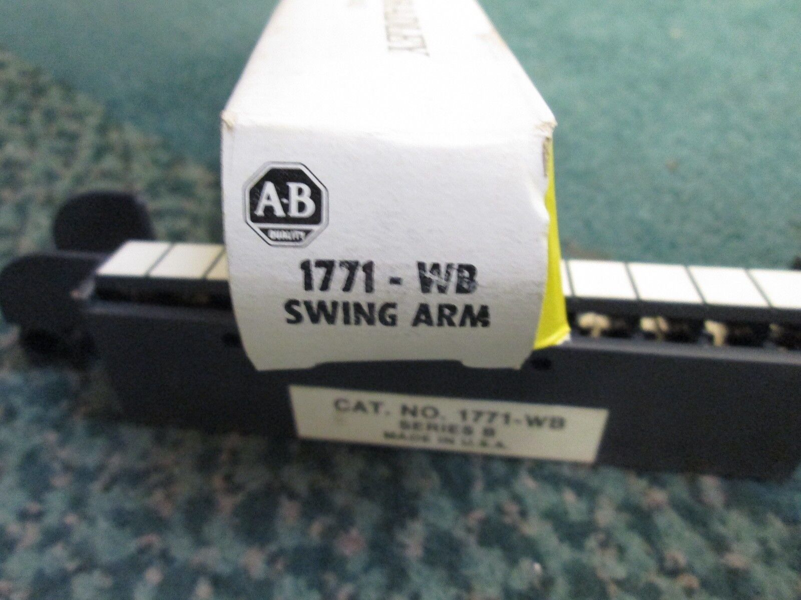 Allen-Bradley Swing Arm 1771-WB