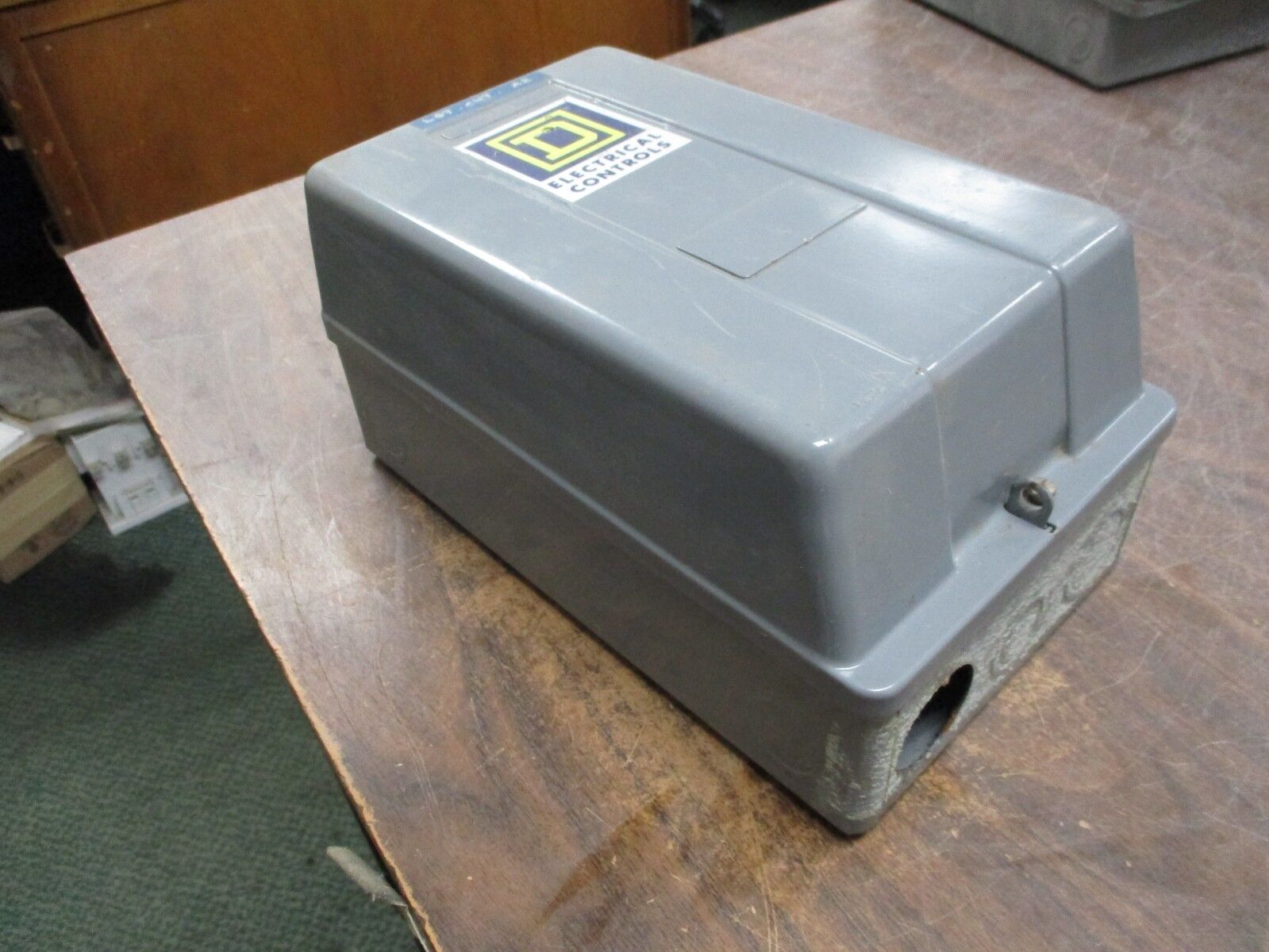 Square D Enclosed Lighting Contactor 8903 SMG 3 120V Coil 30A 600V Used