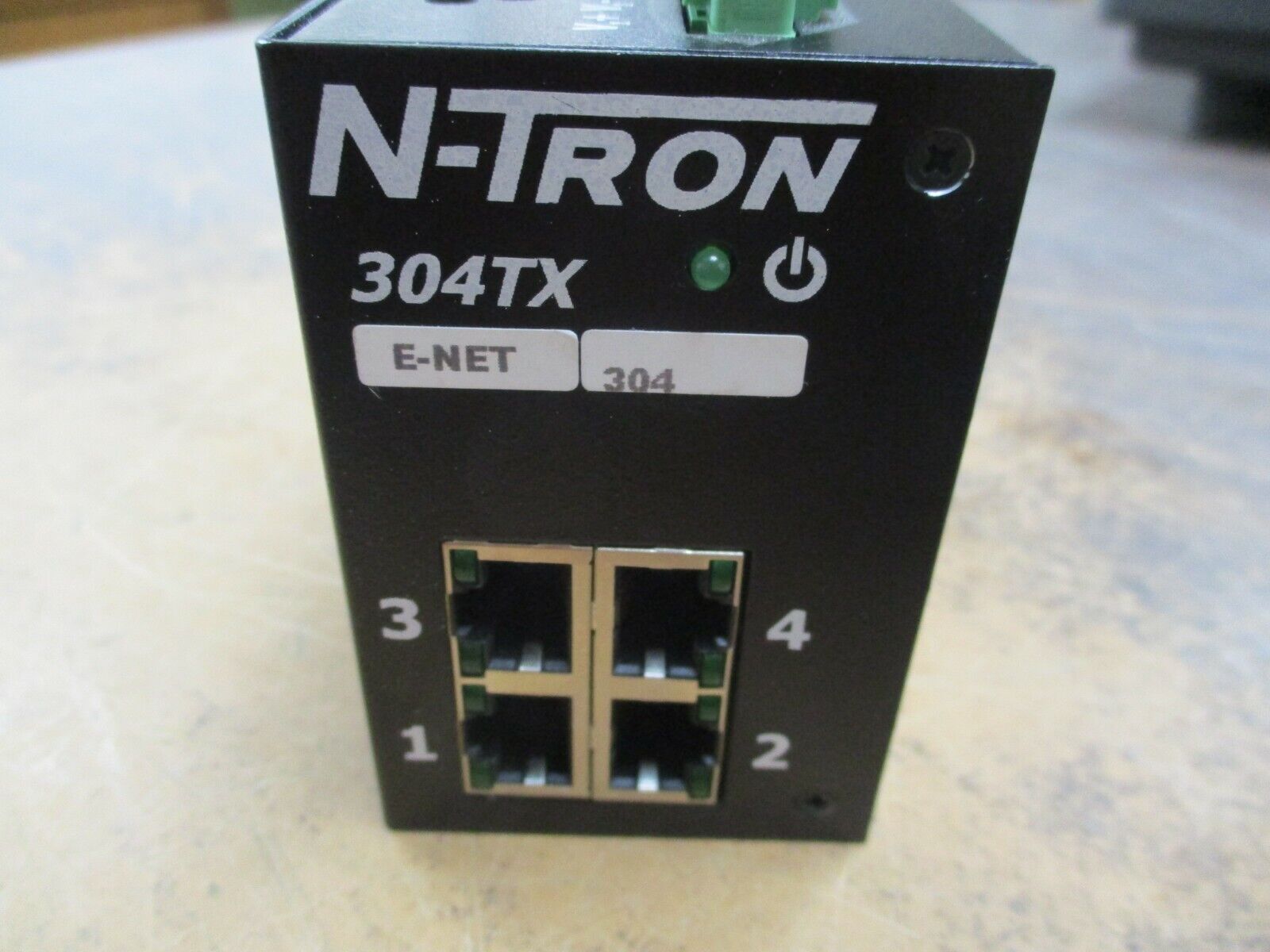 N-Tron Industrial Ethernet Switch 304TX 4-Port 10-30VDC 0.5A Used