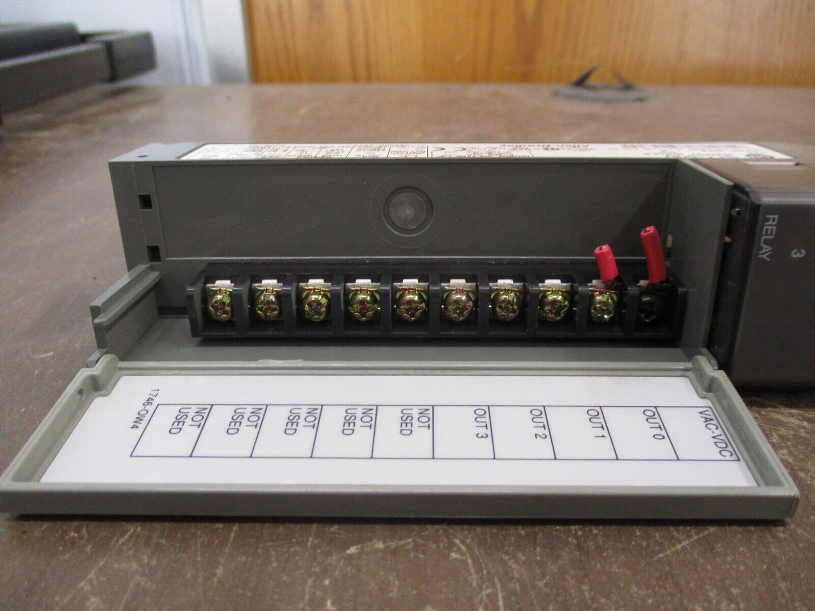 Allen-Bradley SLC 500 Output Module 1746-OW4 Ser. A Used