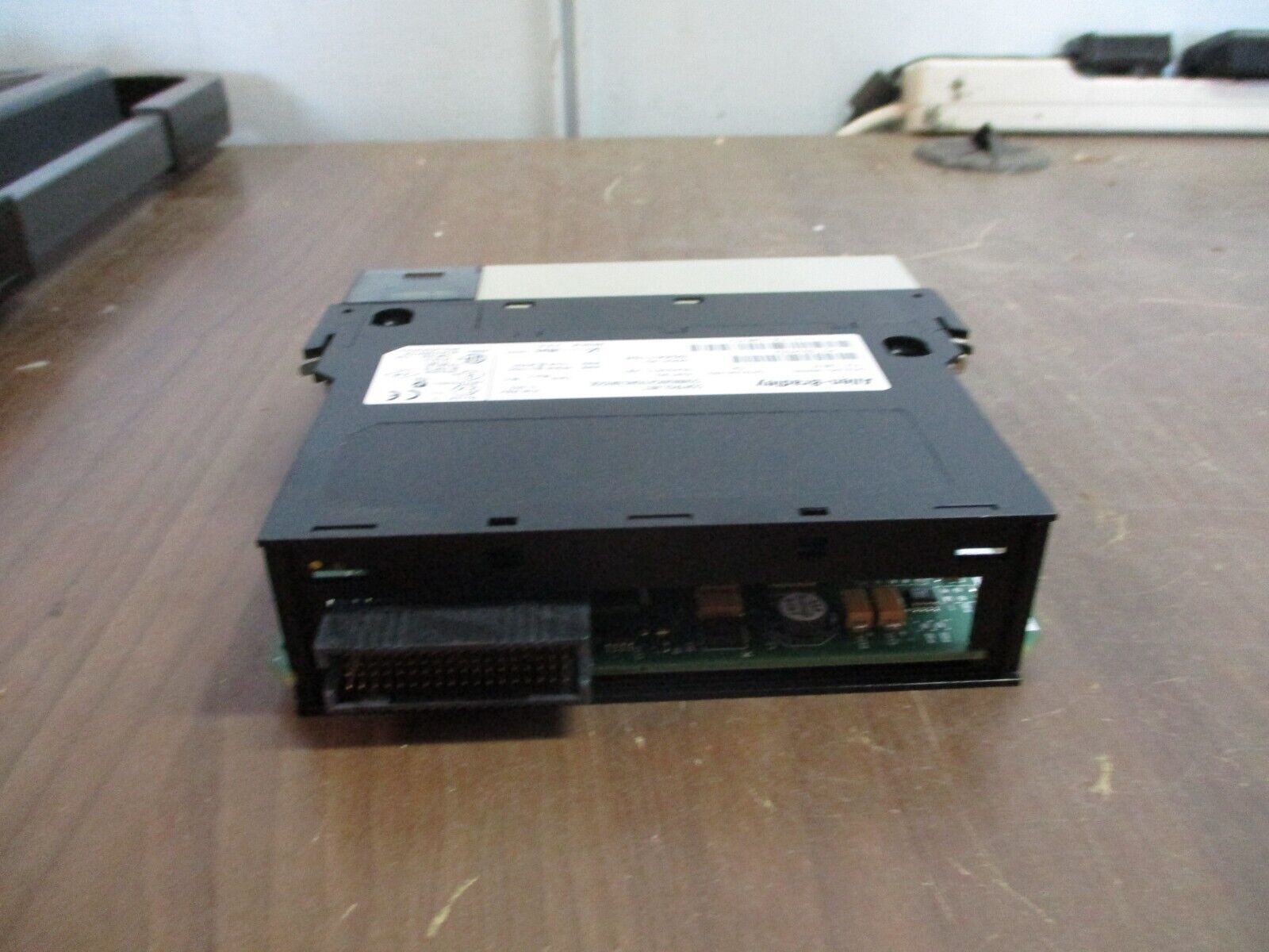 Allen-Bradley ControlLogix Control Net Comm. Bridge Module 1756-CNB/E Rev.E01