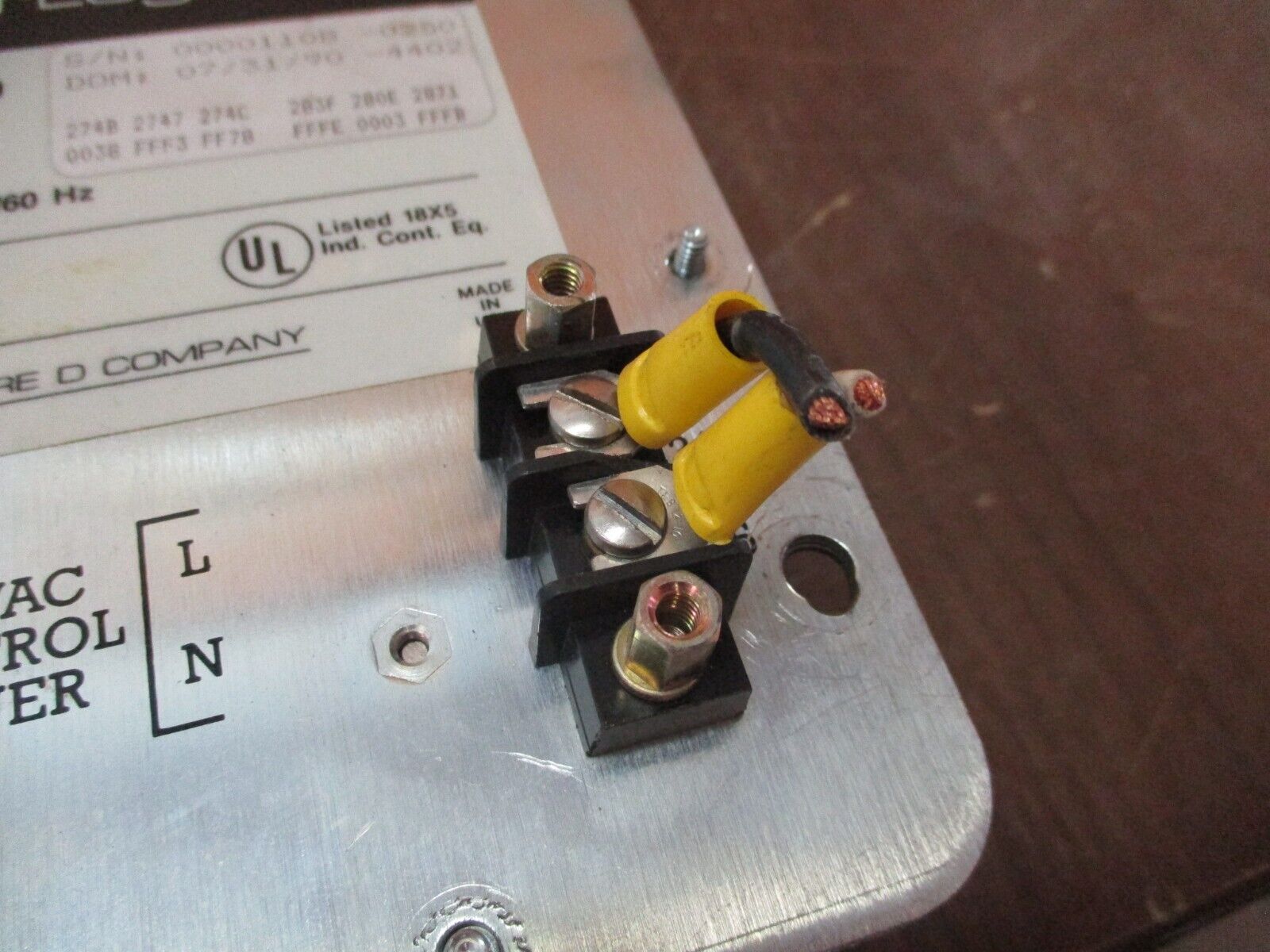 Square D PowerLogic Circuit Monitor 3020 CM250X1 120VAC 0.5A 50/60Hz Used