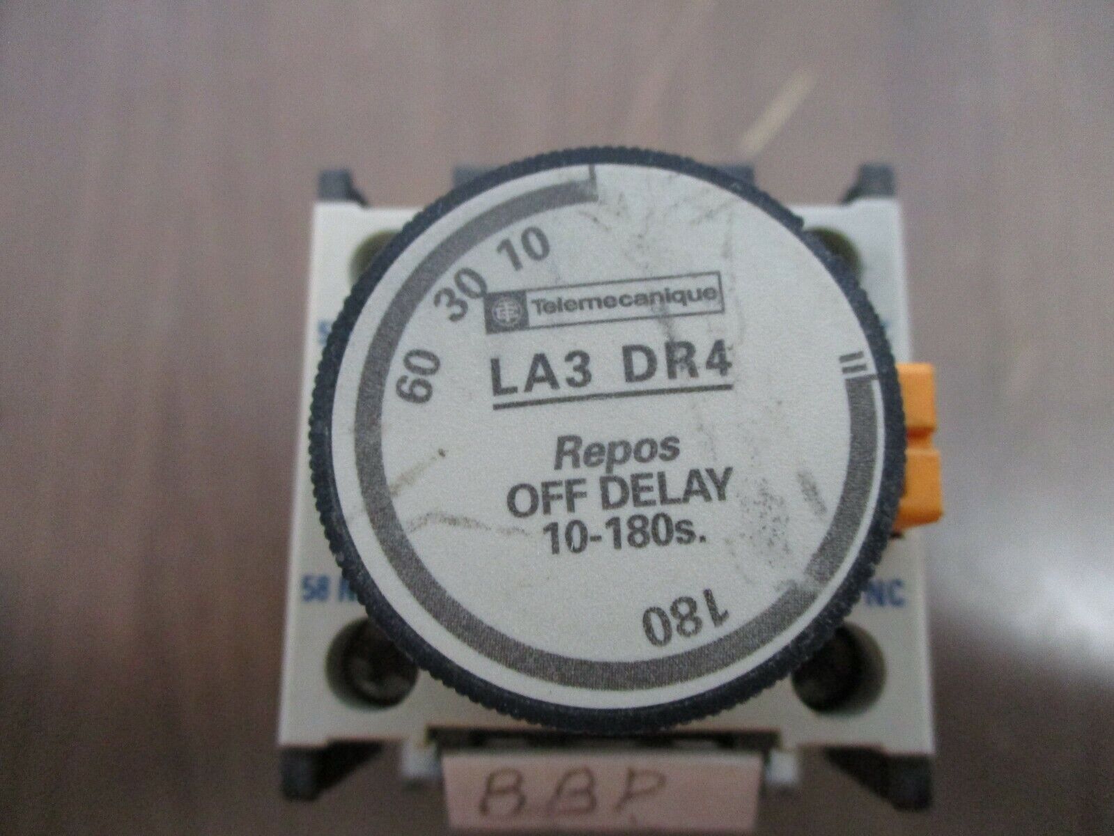 Telemecanique Time Delay Relay LA3 DR4 Off Delay: 10-180s 120V Coil 10A 600V