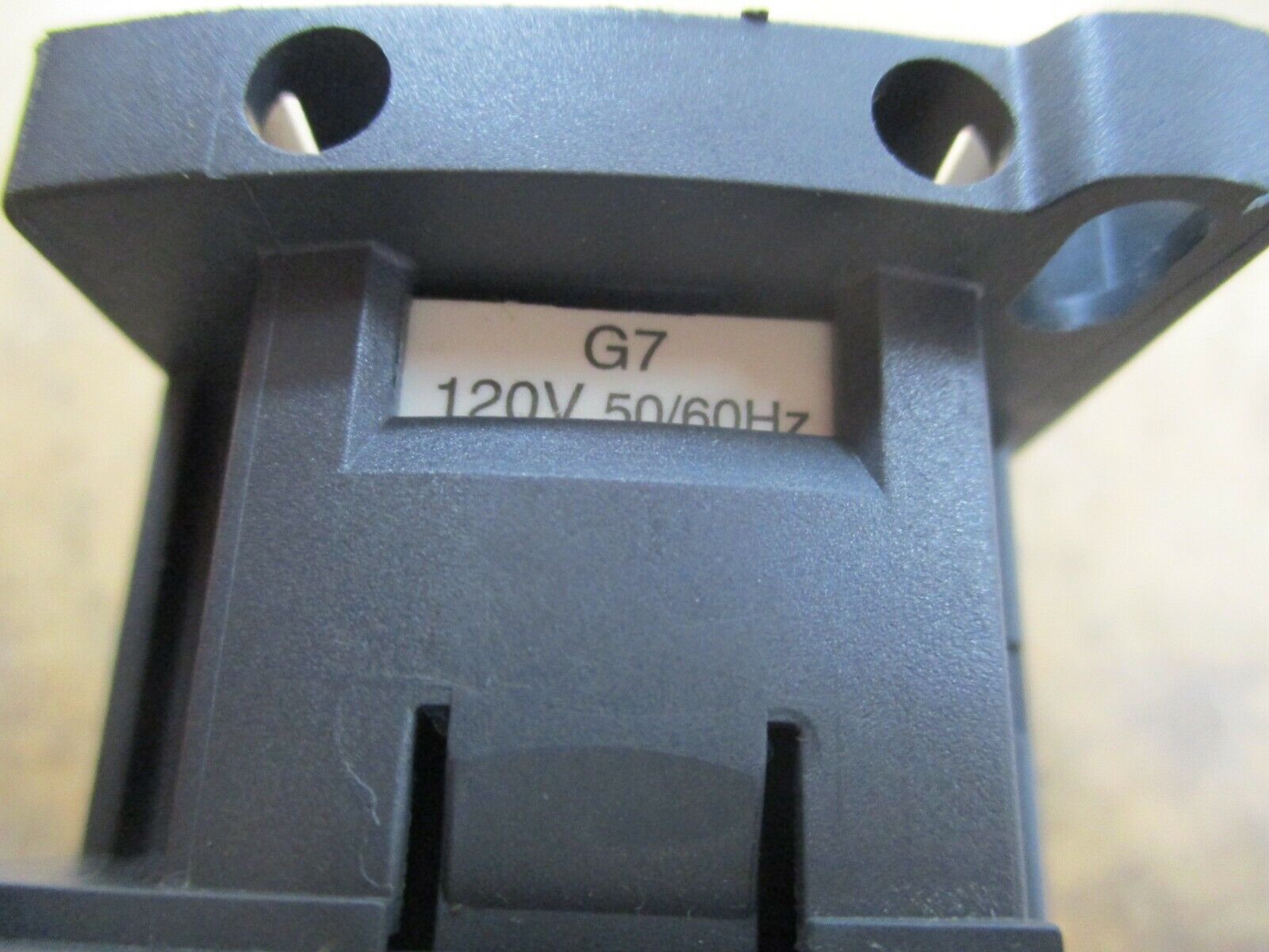 Telemecanique Contactor CAD50 120V Coil 10A w/ Aux Contact Block Used