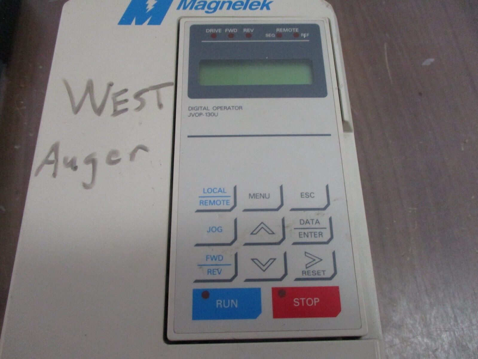 Magnetek GPD515 AC Drive GPD515C-B008 5HP 3Ph w/ Keypad *Bent Bottom* Used