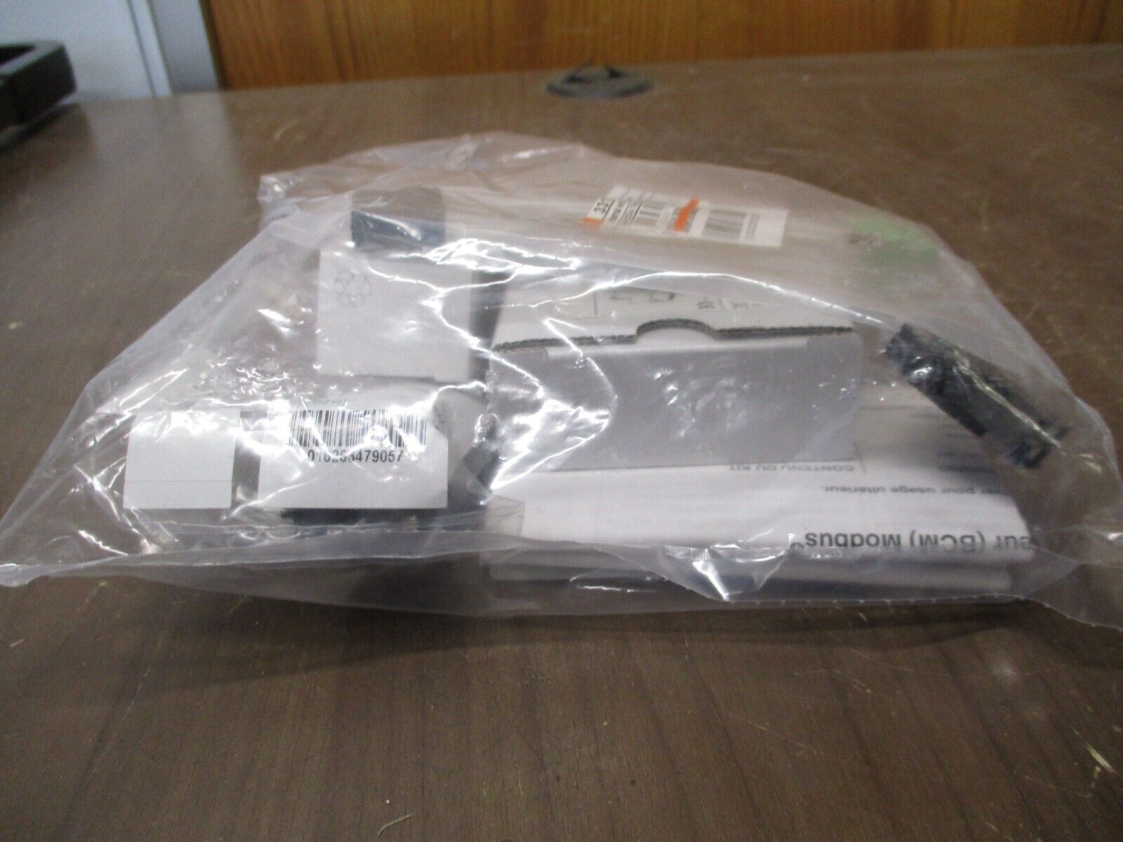 Square D Modbus Circuit Breaker Comm Module S48384 24V MasterPact NW Breakers