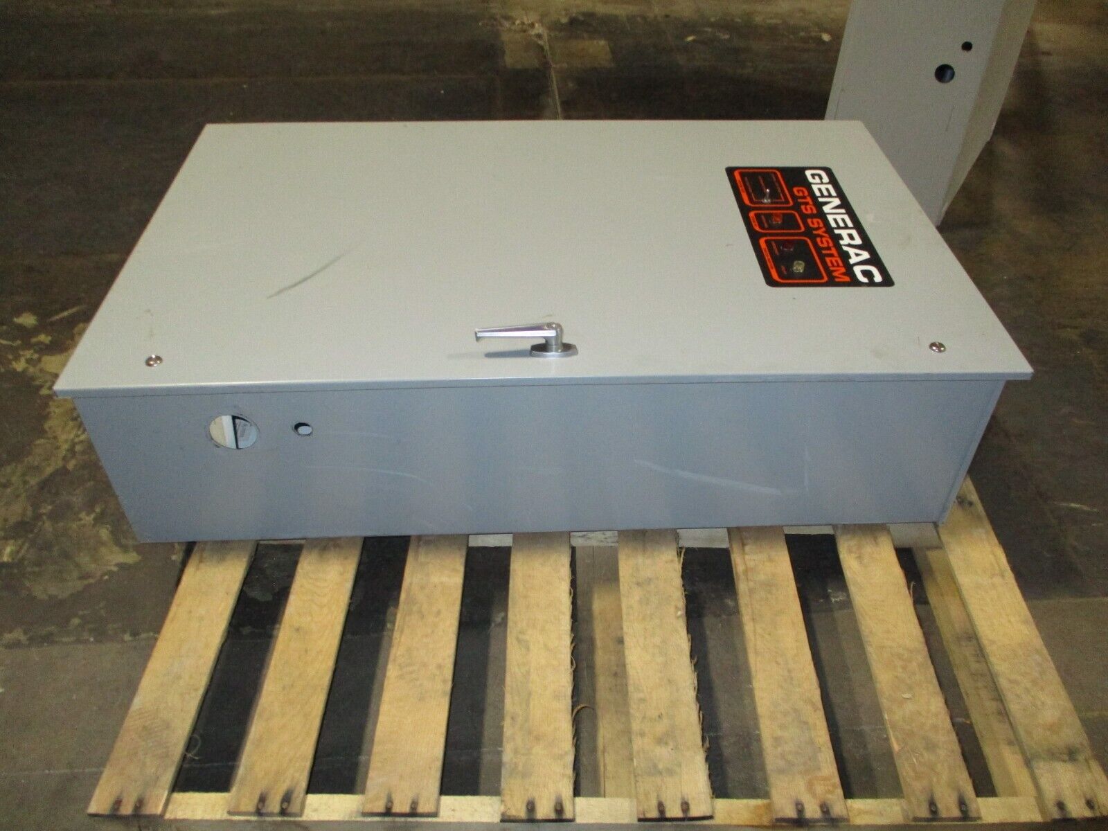 Generac Automatic Transfer Switch 91A01541-W 200A 120/240V 1Ph Used