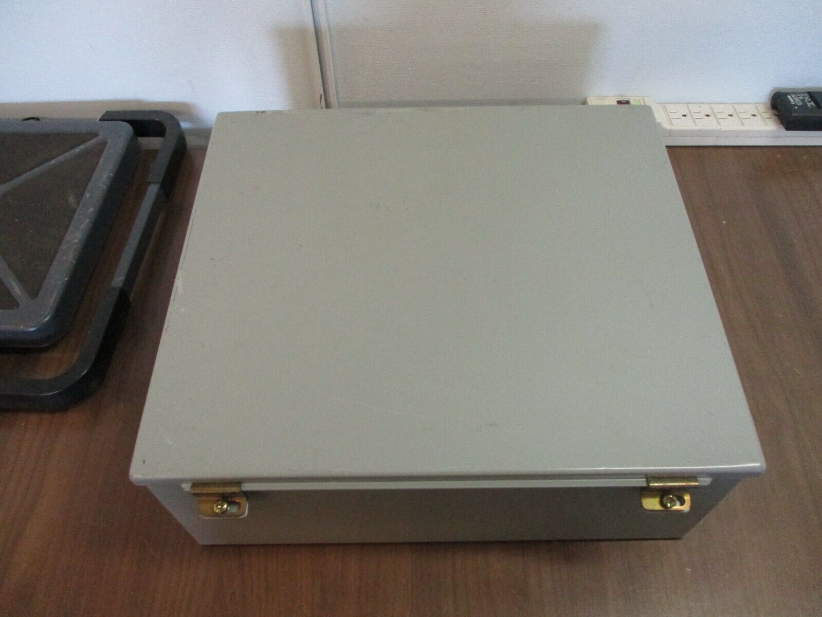 Rittal Electromate Type 12/13 Enclosure E1614CH Size: 16x14x6" *No Box*