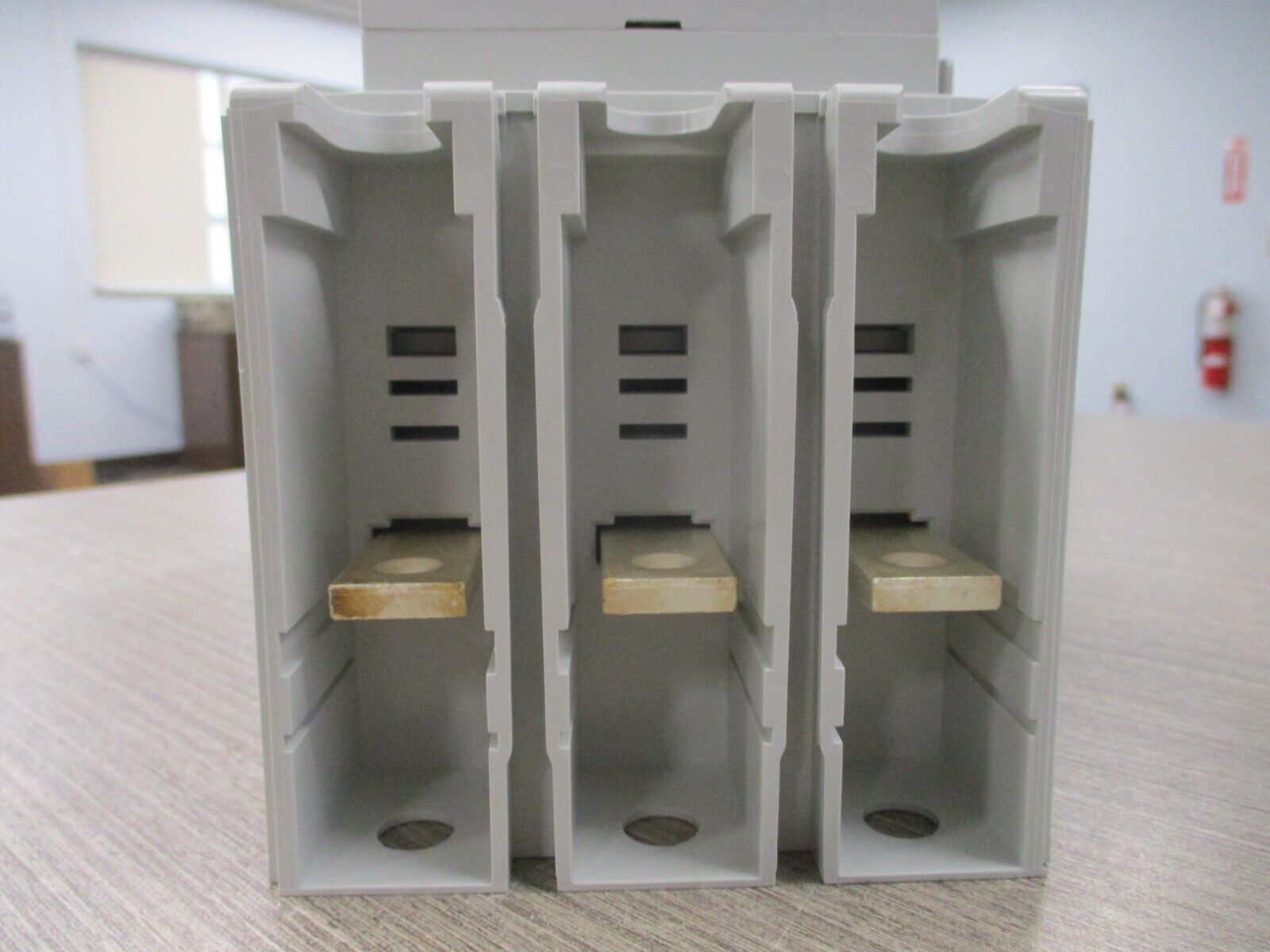 AllenBradley Contactor 100E190KD11 Ser B 100250v ACDC Coil 190A New Surplus