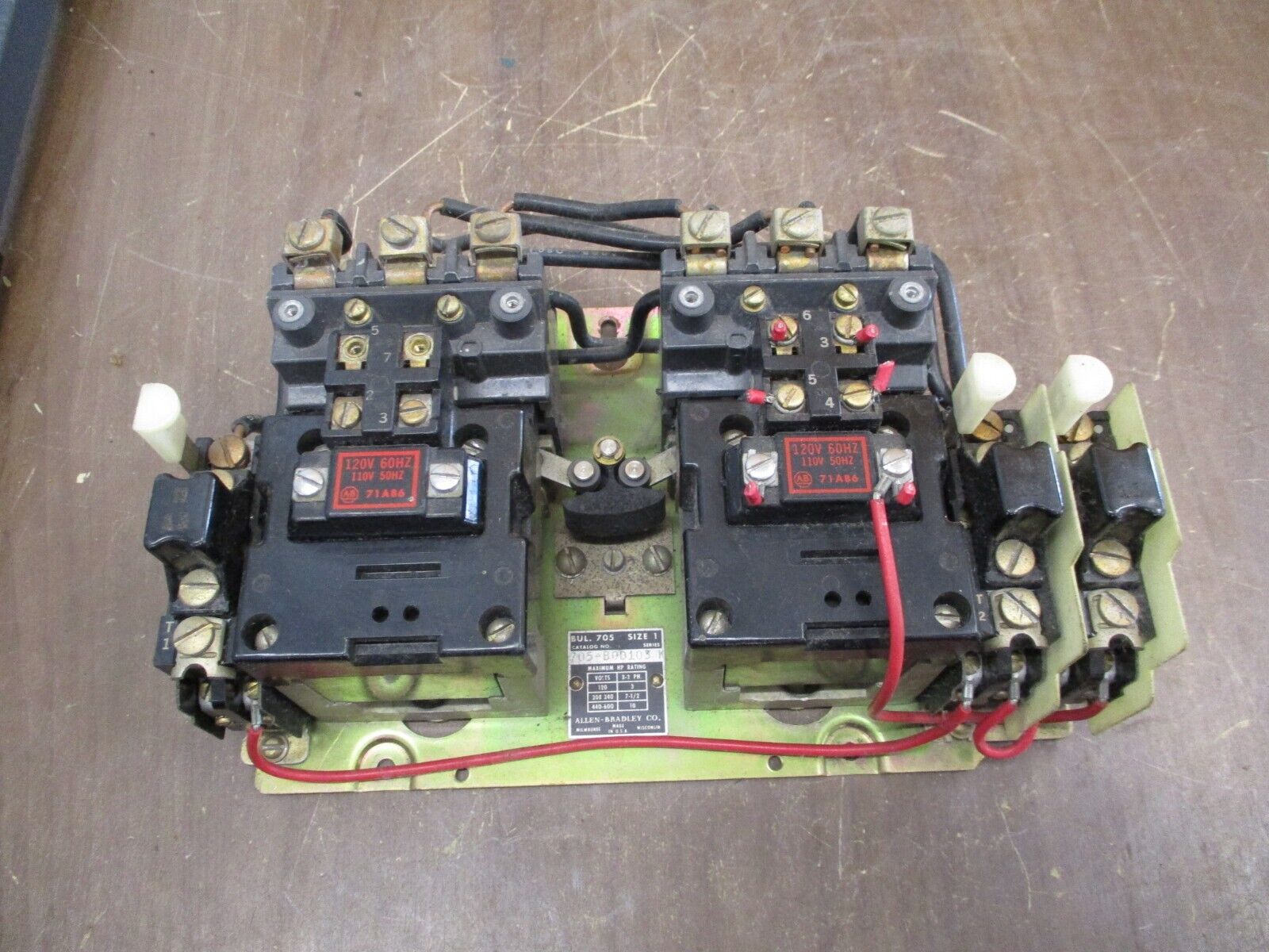 Allen-Bradley Size 1 Reversing Starter 705-B0D103 120V Coil *Heaters May Vary*