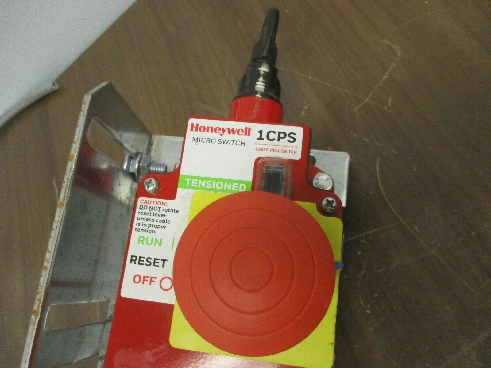 Honeywell Micro Switch Cable-Pull Switch 1CPSA2-F03 w/ Mounting Plate Used