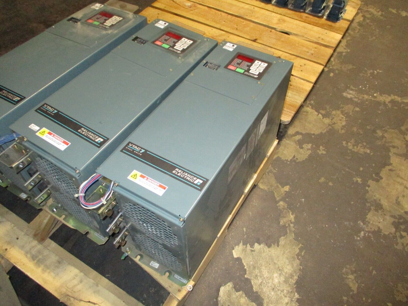 Reliance Electric VTAC7 GV3000 AC Drive 75V4060 75HP 3Ph Used
