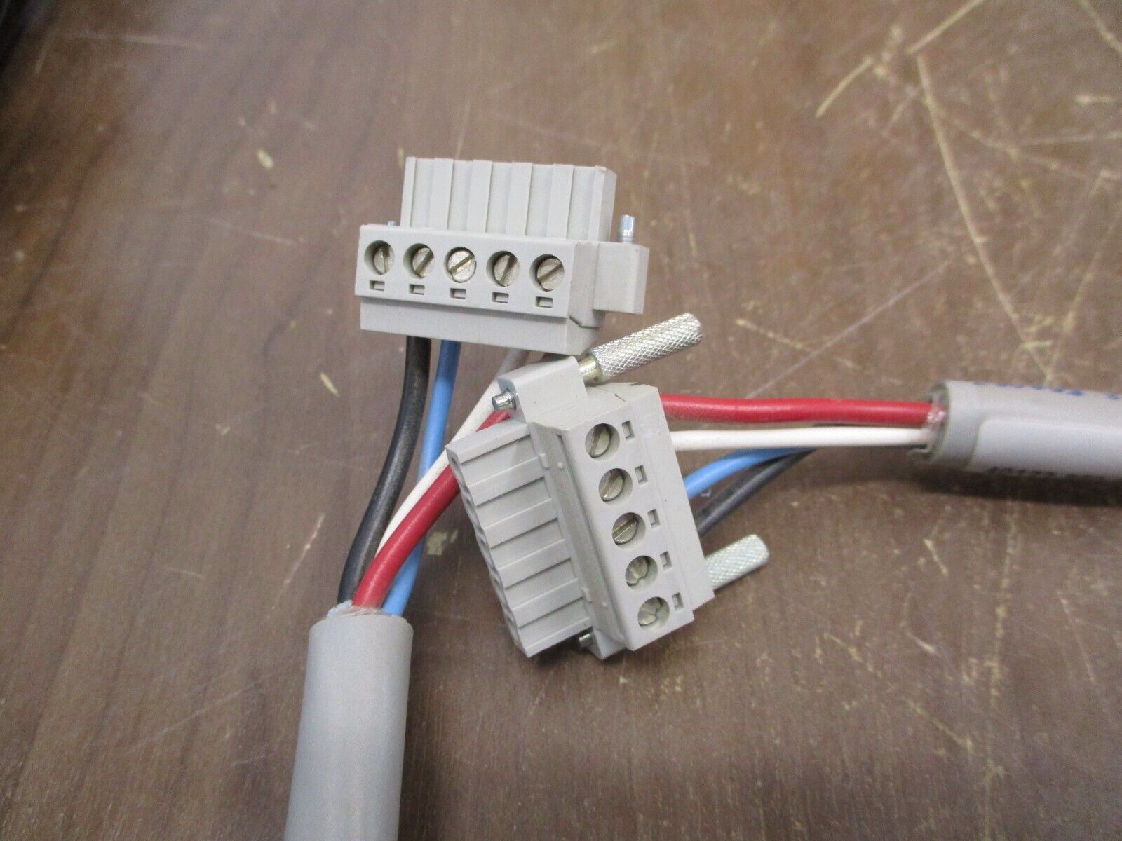 Allen-Bradley DeviceNet Comm. Adapter 20-COMM-D Ser. B FRN: V2.001 w/ Cable Used