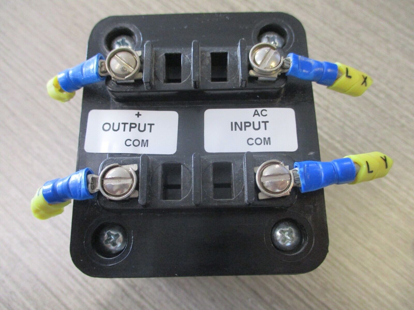 Instrument Transformers Capacitor Trip Device CTD-1 220 uF Input: 120VAC Used.