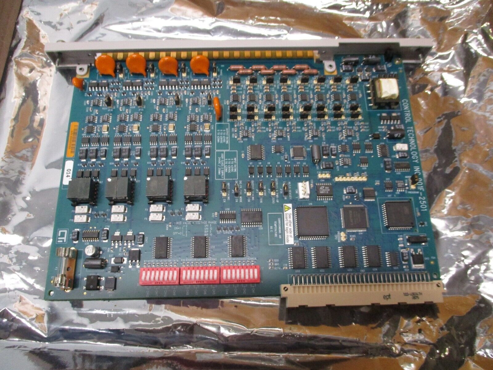 Control Technology Analog I/O Module 2501 Rev. 014 8 In / 4 Out New Surplus