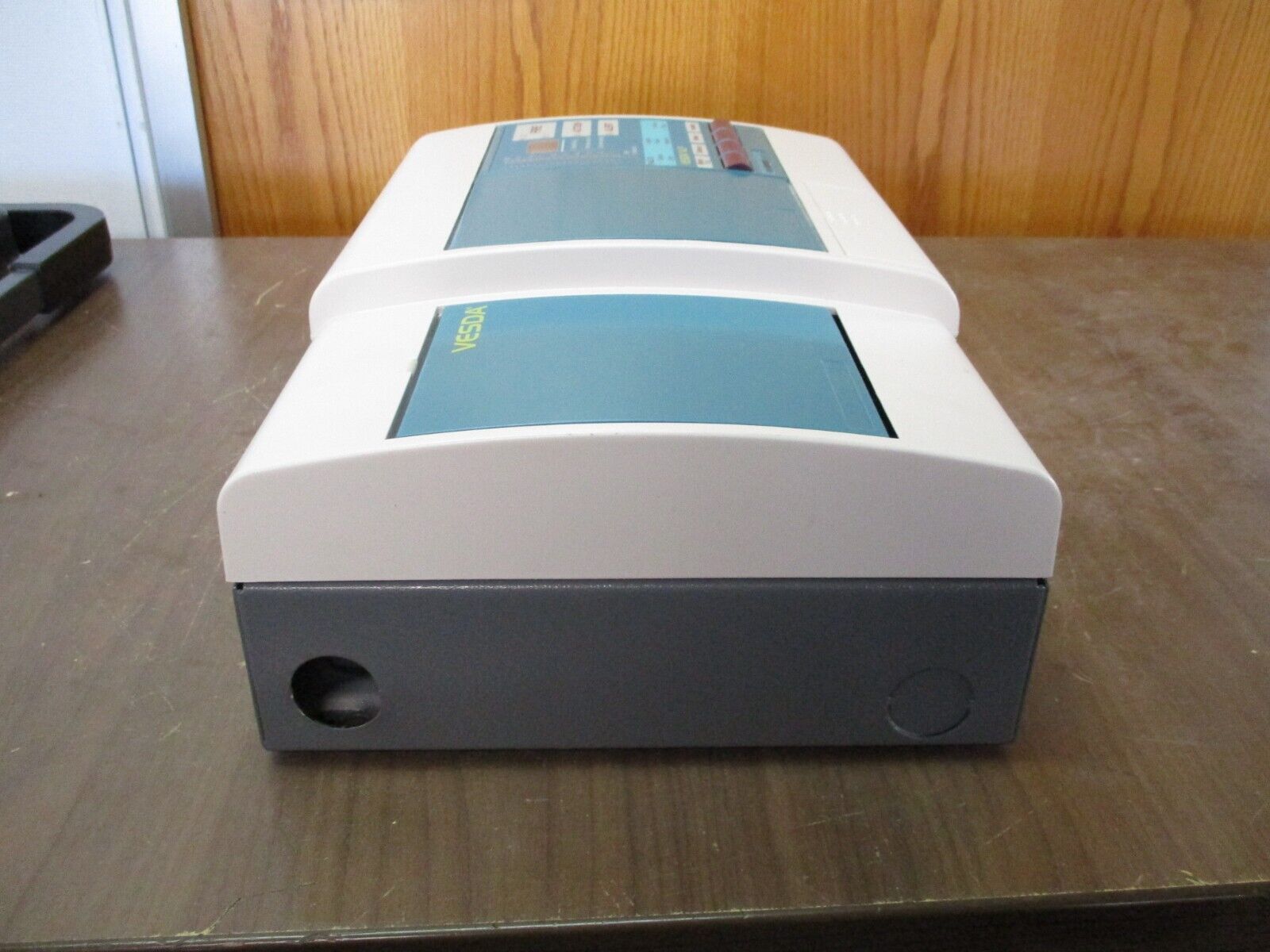 Xtralis Vesda VLP Aspirating Smoke Detector VLP-002 18-30VDC Used