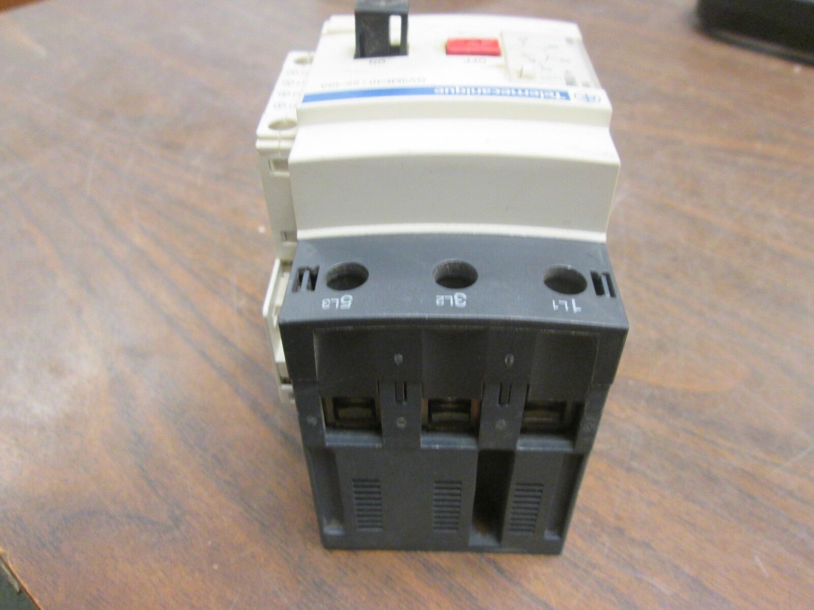 Telemecanique Manual Starter GV3ME40 Range: 25-40A Used