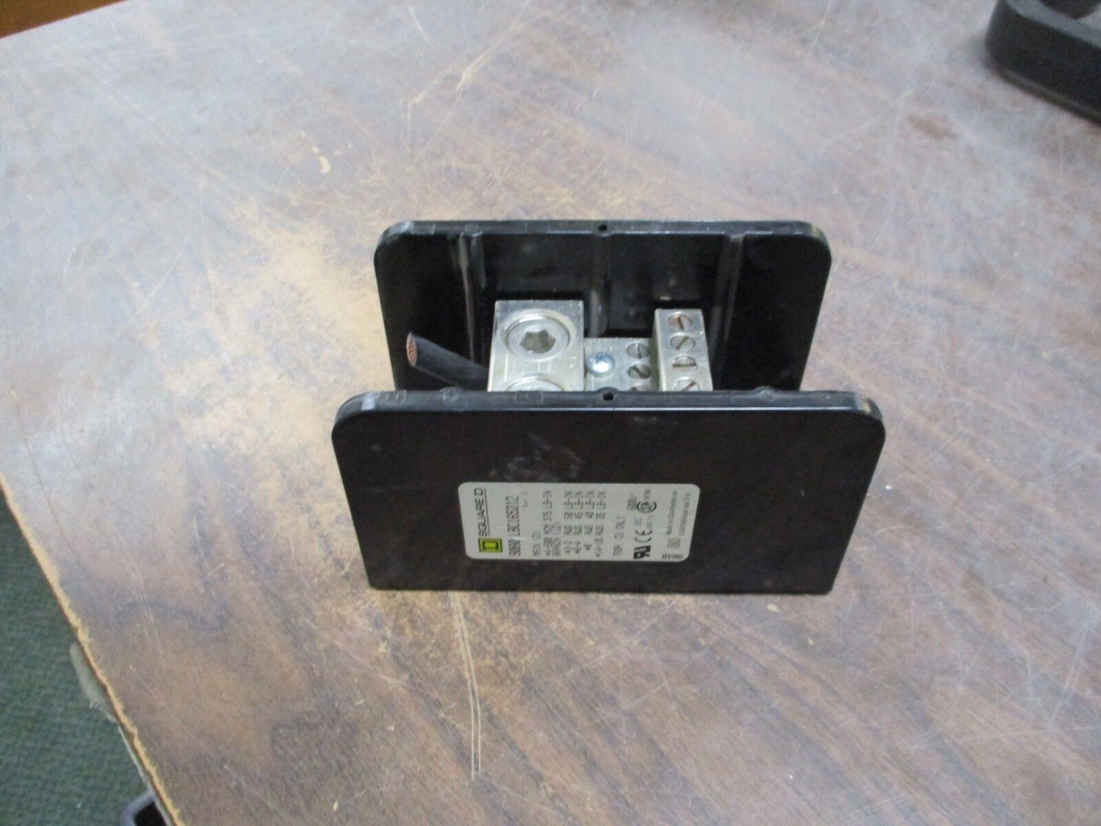 Square D Power Distribution Block 9080 LBC165212 760A 600V 1P Used