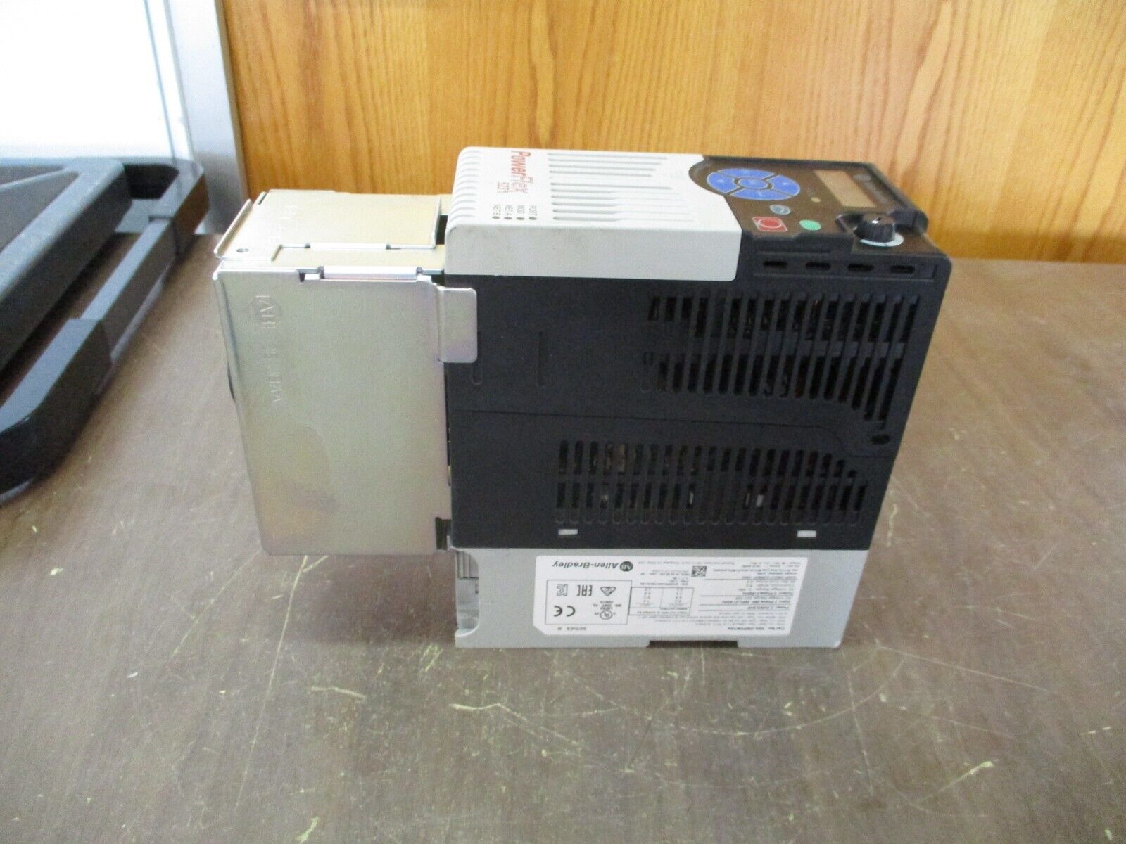 Allen-Bradley PowerFlex 523 AC Drive 25A-D6P0N104 Ser. B 3HP 3Ph Used