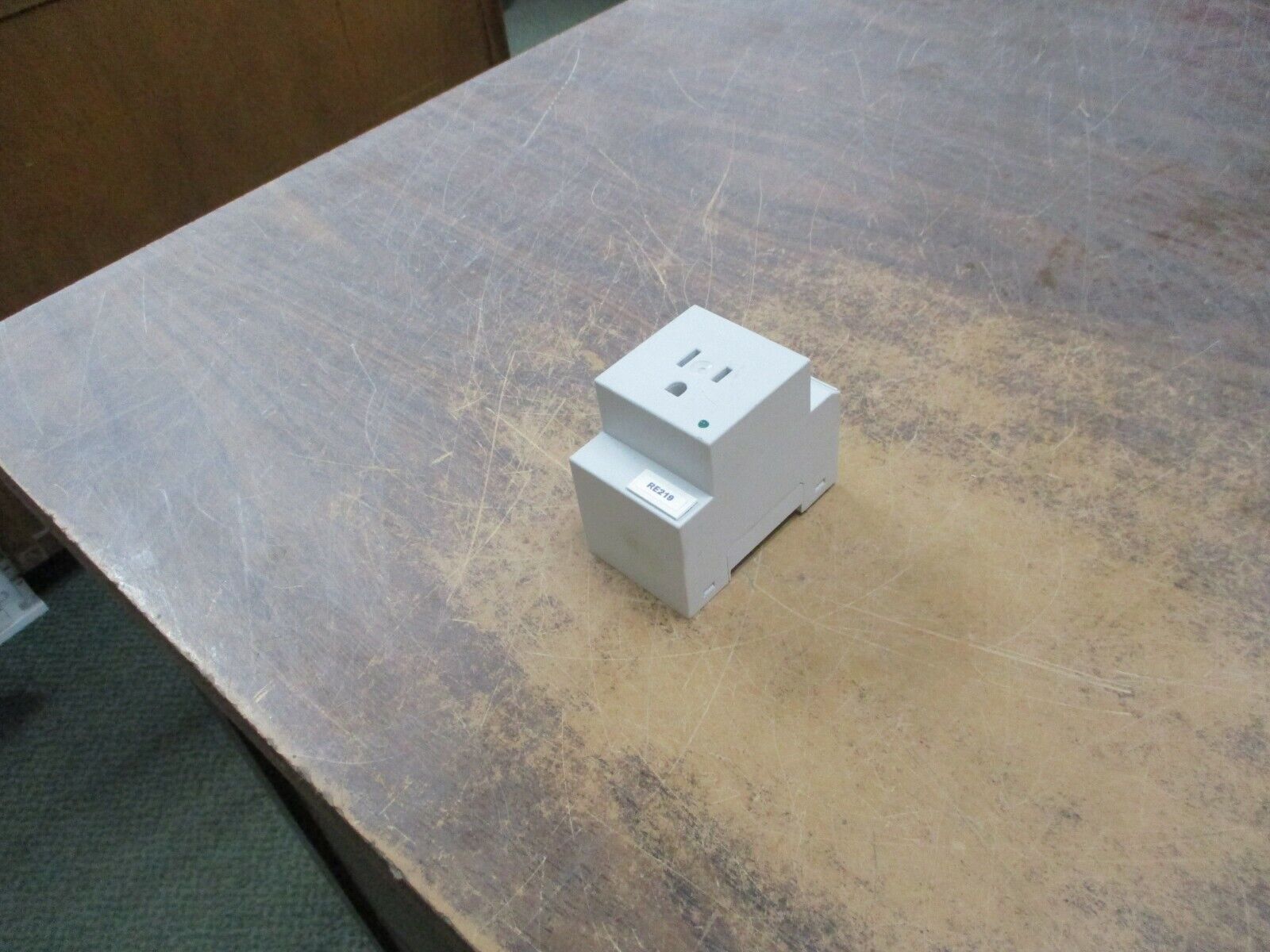 Phoenix Contact DIN Mount Power Outlet SD-US/SC/LA/GY 15A 125V Used