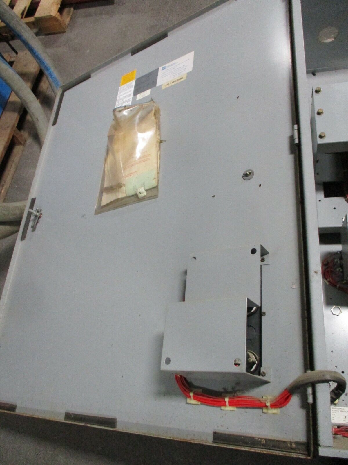 Westinghouse Automatic Transfer Switch ATSBM30400XS 400A 480V 3Ph 60HZ Used