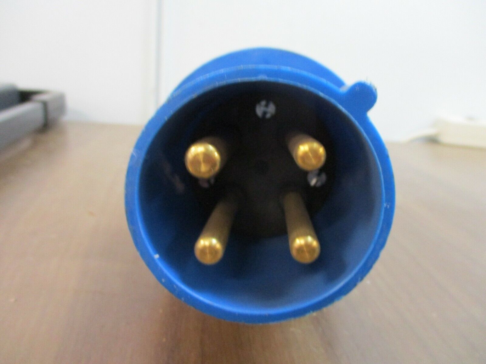 Hubbell Plug C460P9S 60A 250V 3Ph 3P+G Used