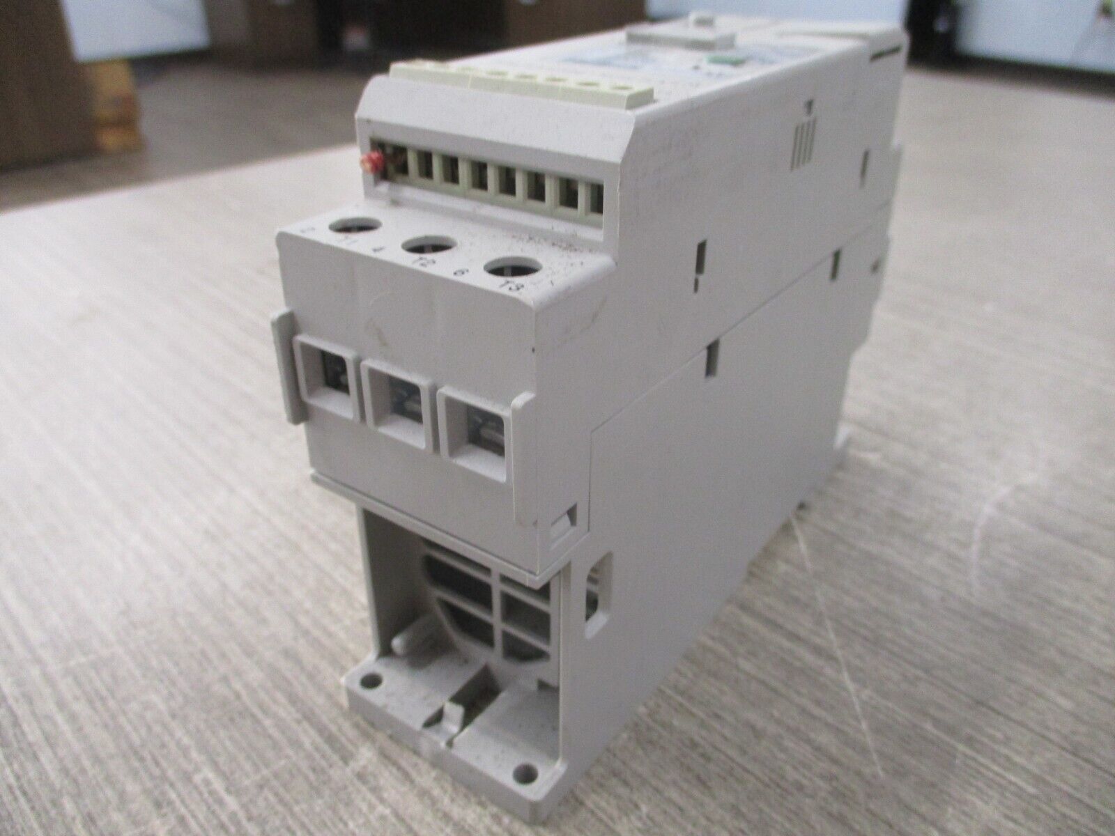 Allen-Bradley SMC-3 Soft Start 150-C30NBD Ser. B FRN 2.09 Used