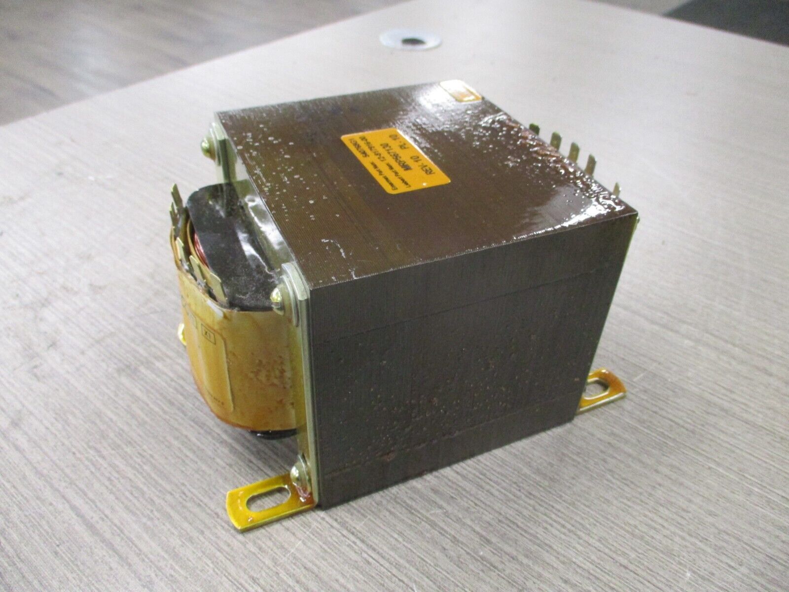 Liebert Transformer 12-817916-00 Rev. 10 Pri : 460/480-575-600 V Used