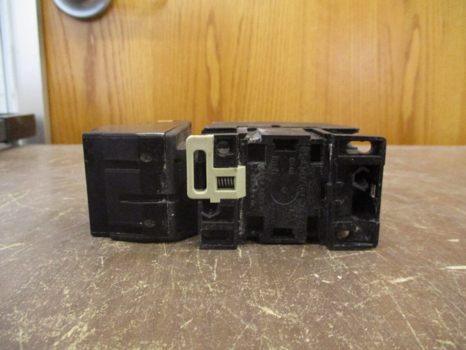 Telemeanique Starter LC1 D12 10 / LR2 D15 120V Coil Trip: 7-10A Used